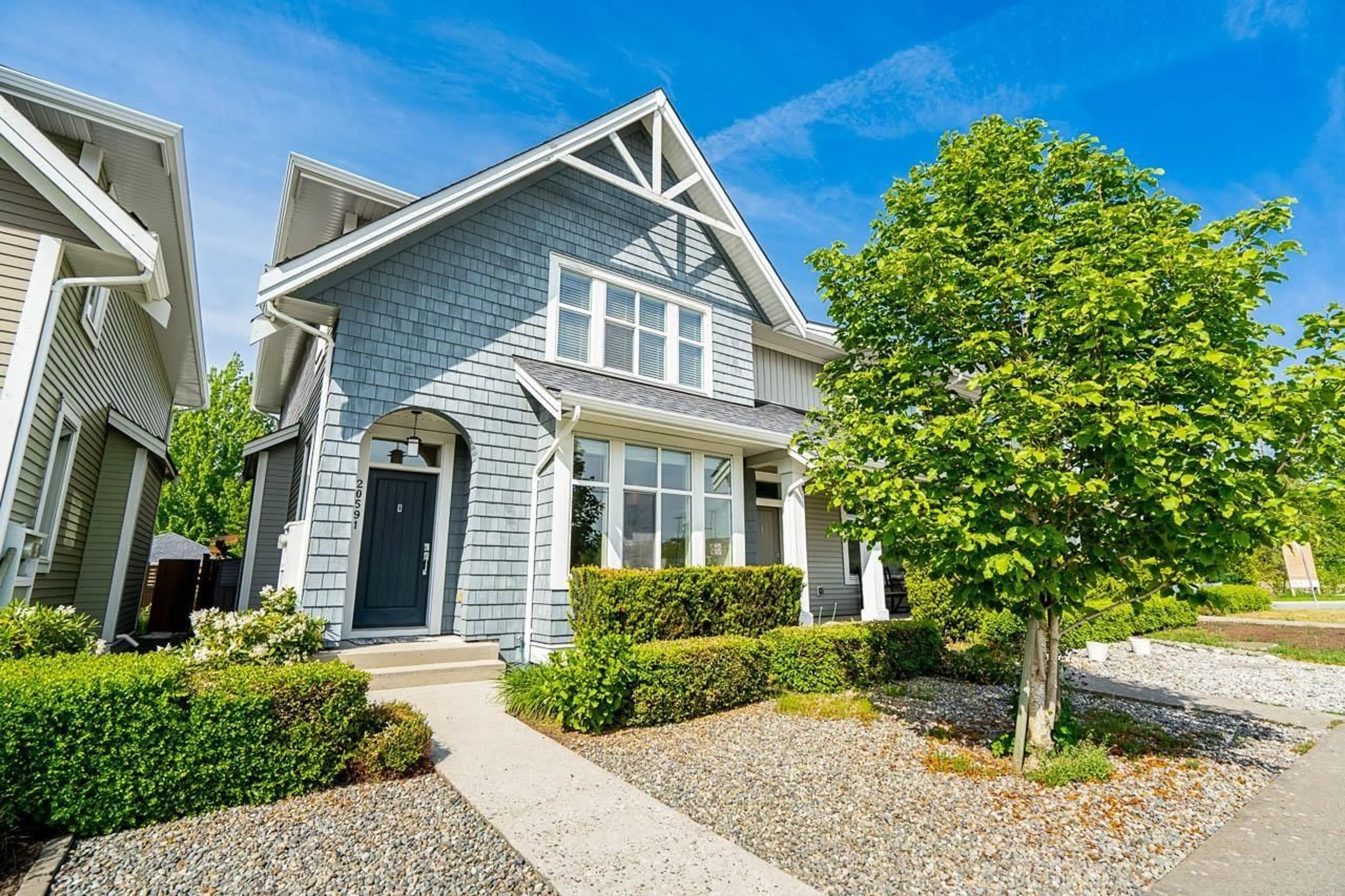Home with vinyl exterior material, street for 20591 84TH AVENUE, Langley British Columbia V2Y0P4