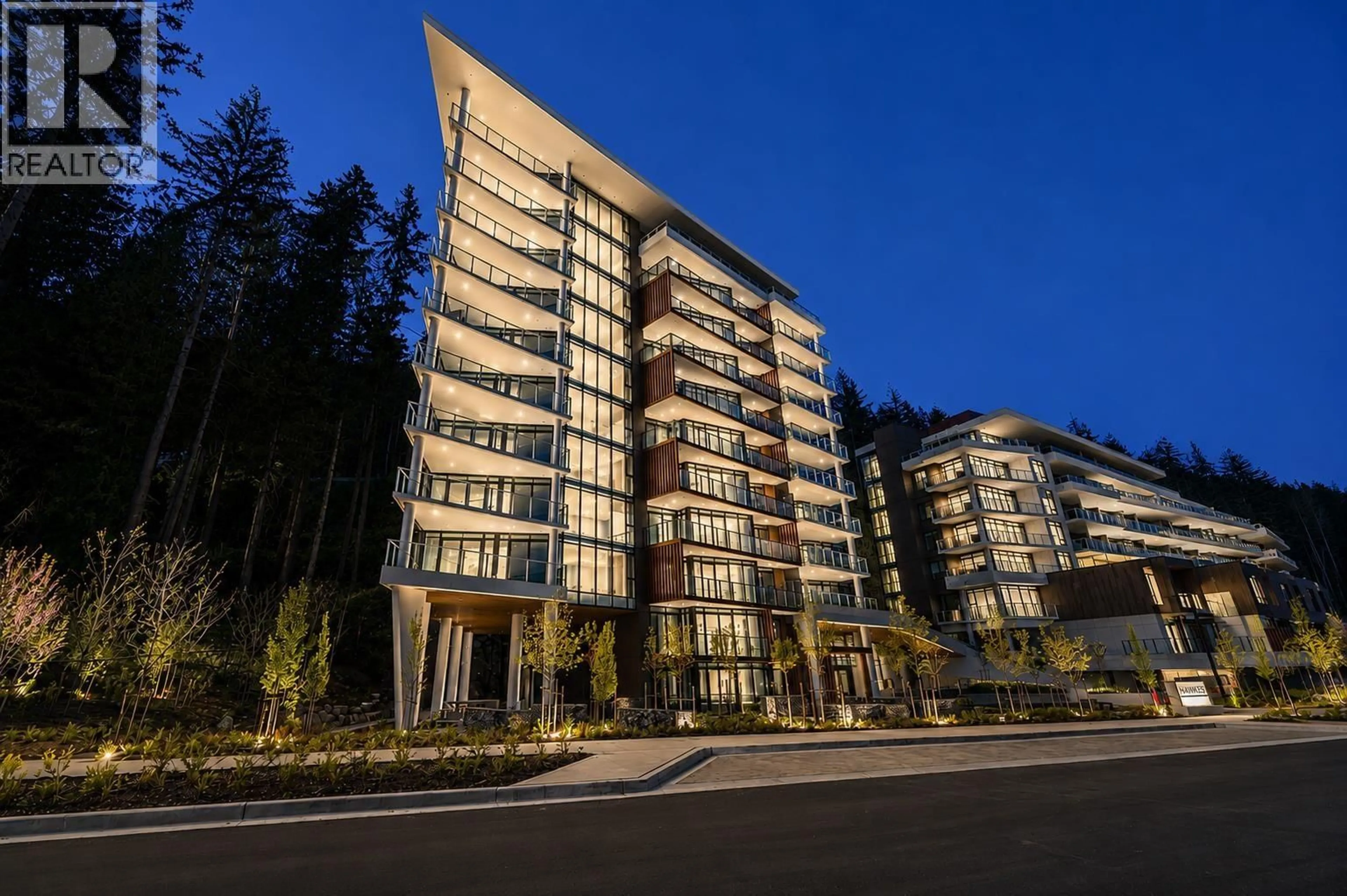 Indoor foyer for 803 - 3963 UPLANDS WAY, West Vancouver British Columbia V7S0B6