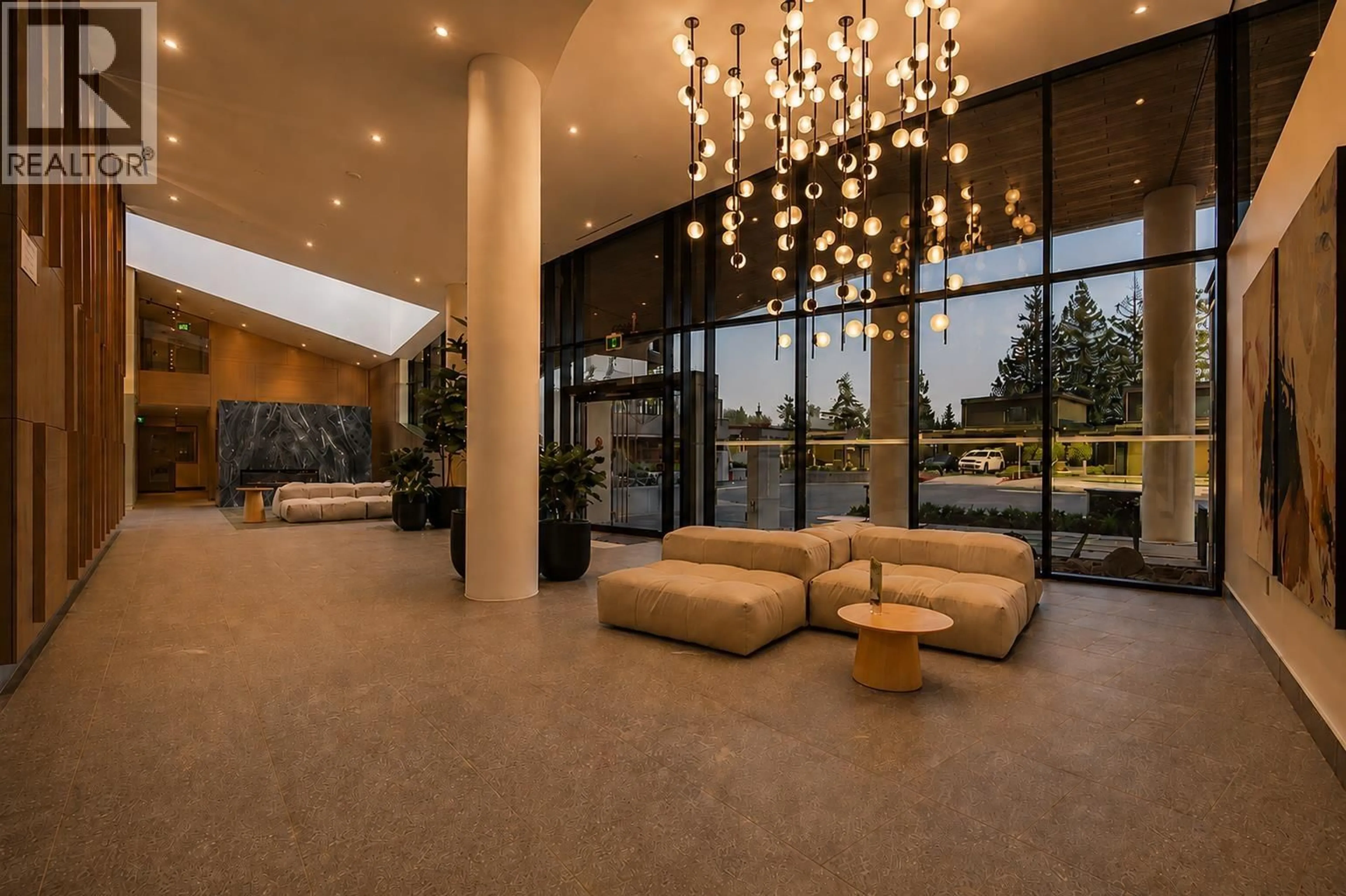 Lobby for 803 - 3963 UPLANDS WAY, West Vancouver British Columbia V7S0B6