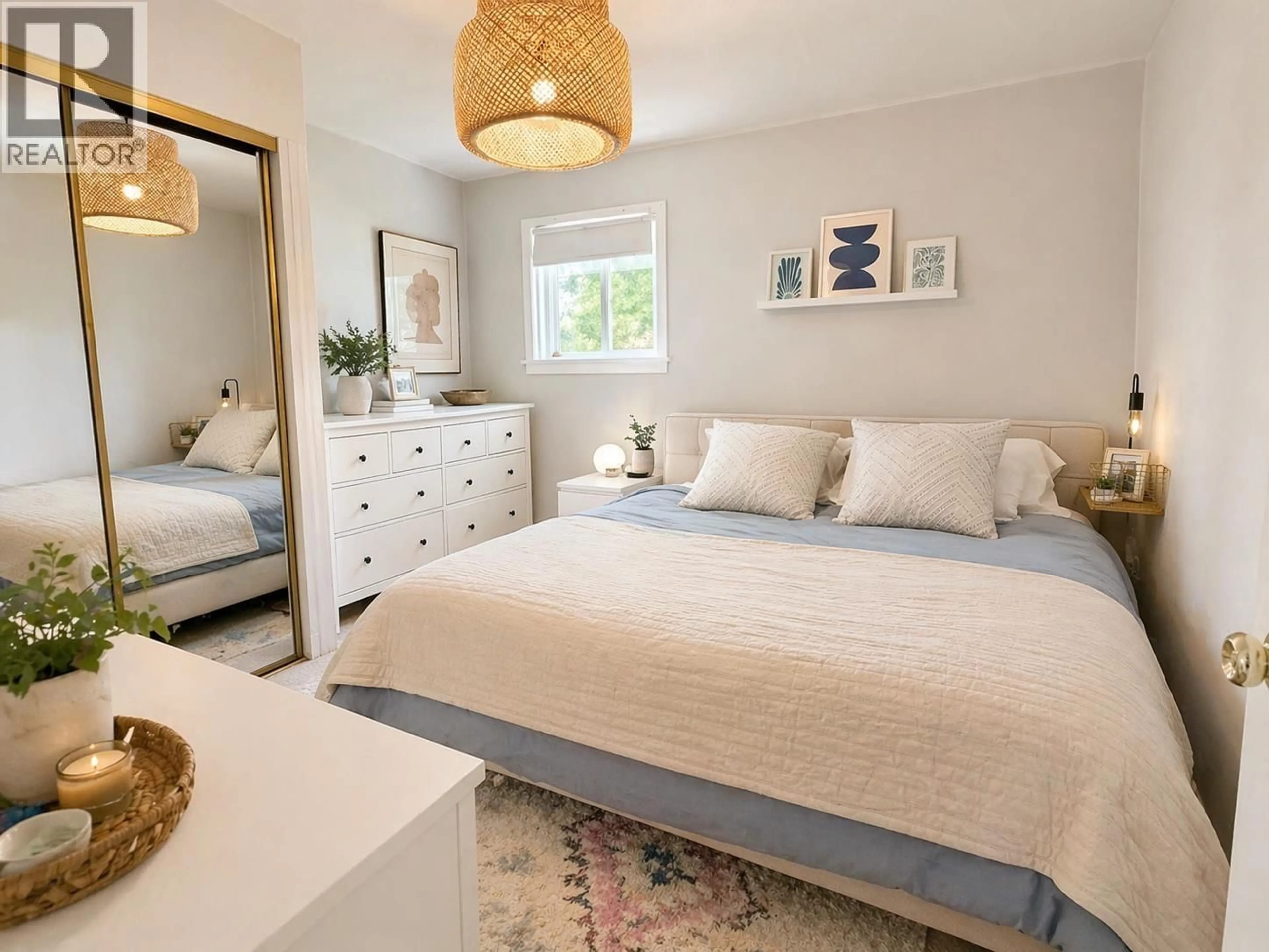 Bedroom with bed, unknown for 39721 CLARK ROAD, Squamish British Columbia V0N1T0