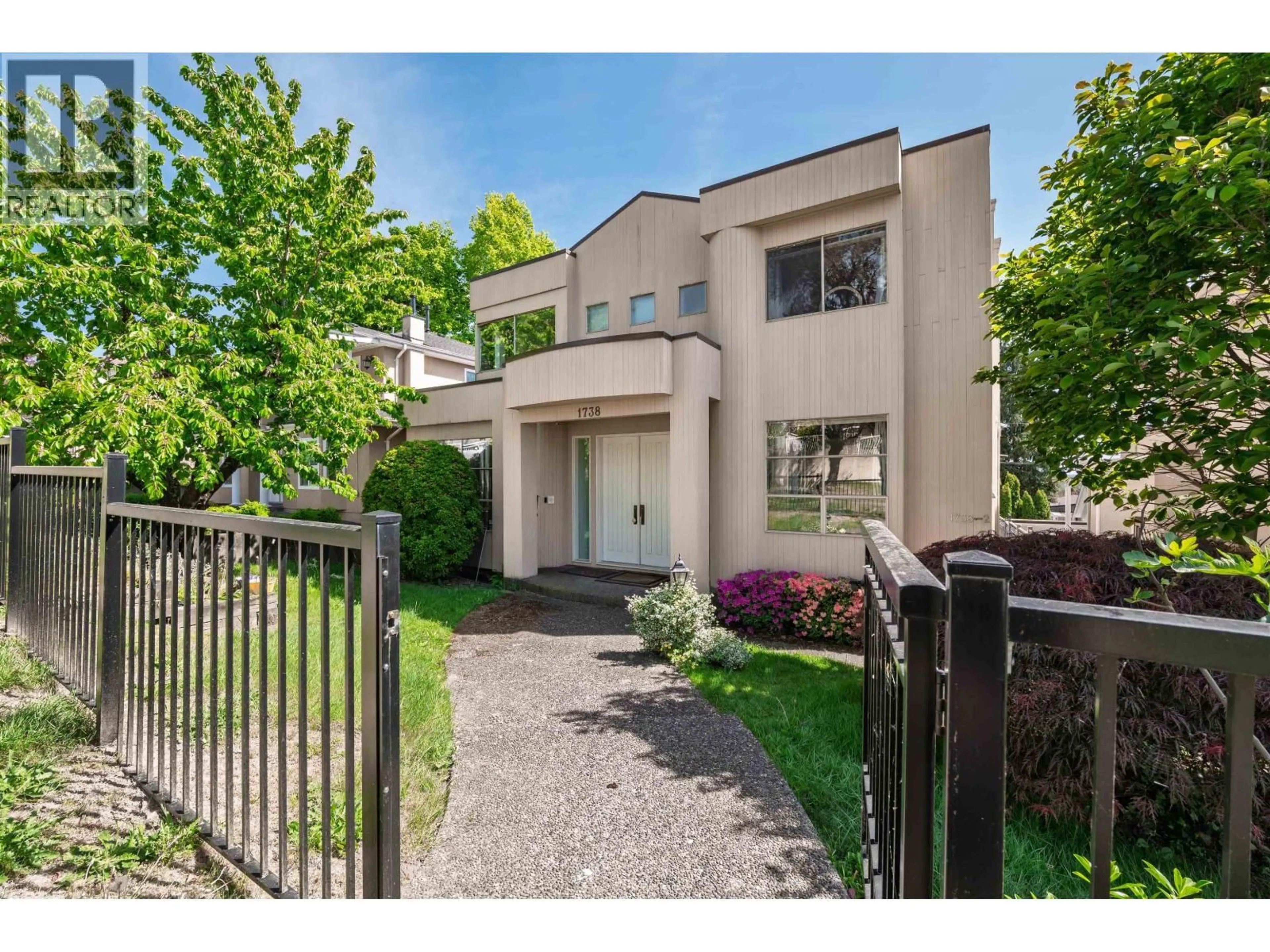 A pic from outside/outdoor area/front of a property/back of a property/a pic from drone, street for 1738 63RD AVENUE, Vancouver British Columbia V5P2L8