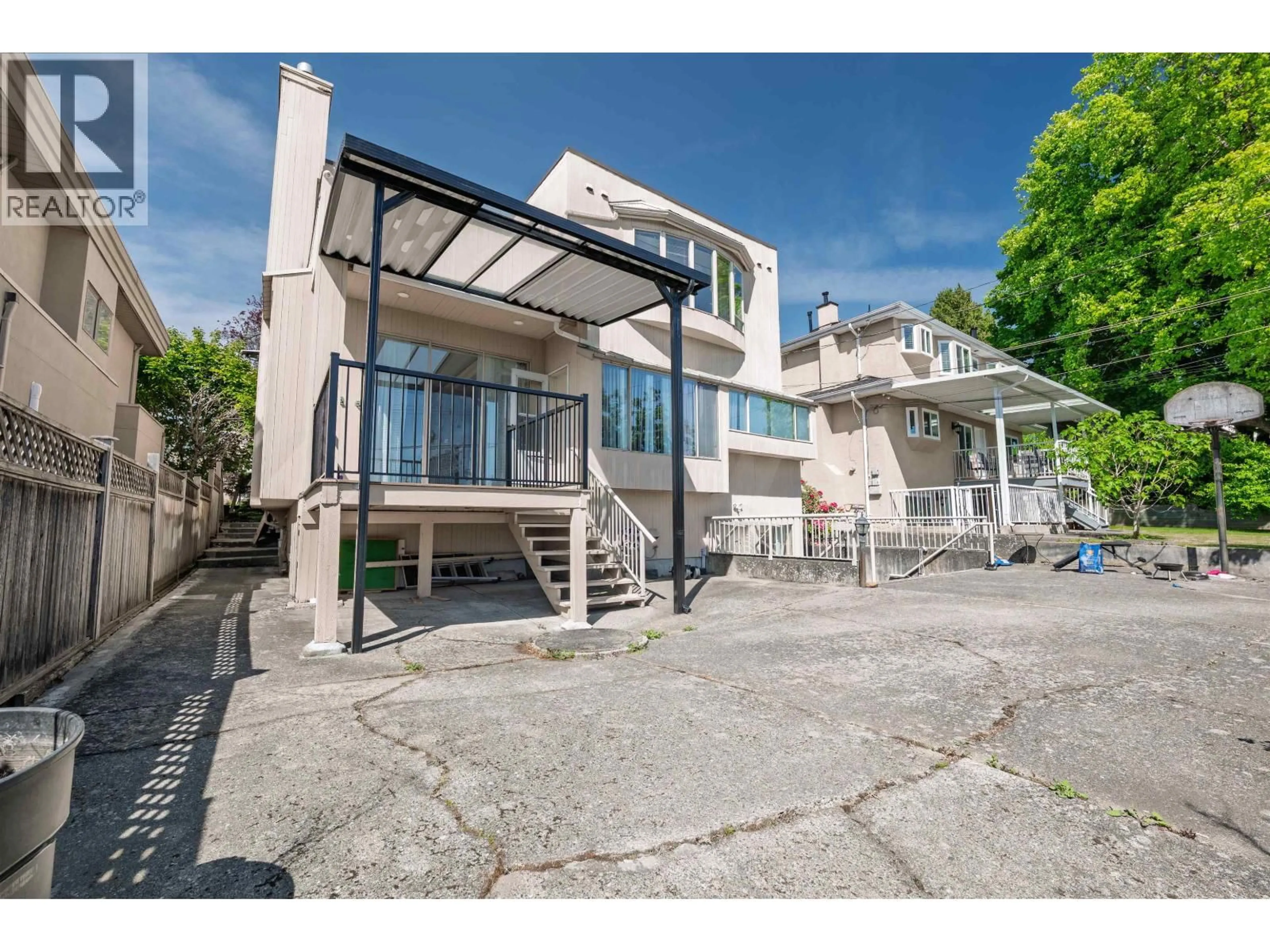 A pic from outside/outdoor area/front of a property/back of a property/a pic from drone, street for 1738 63RD AVENUE, Vancouver British Columbia V5P2L8