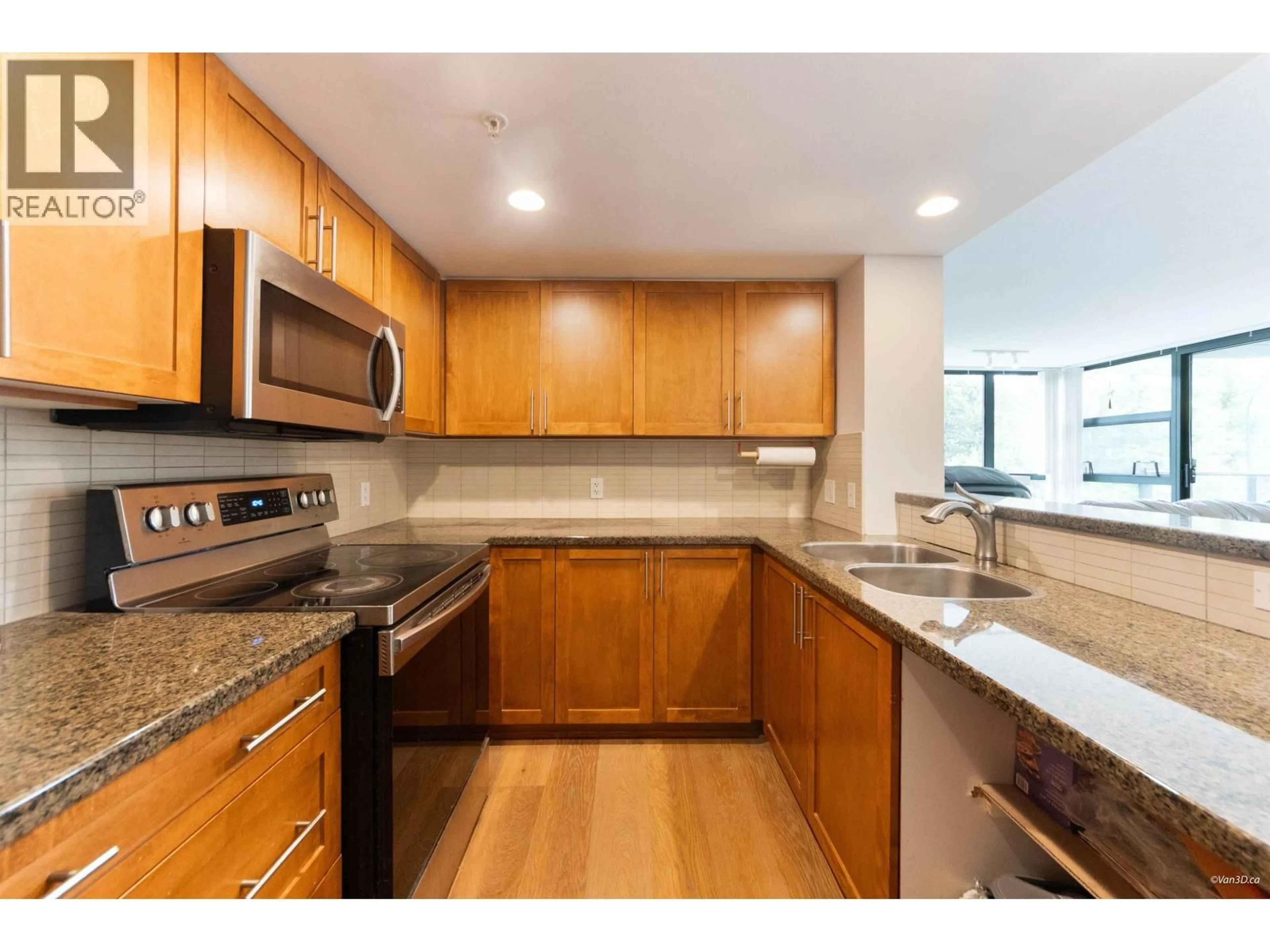 Standard kitchen, unknown for 302 - 288 UNGLESS WAY, Port Moody British Columbia V3H0C9
