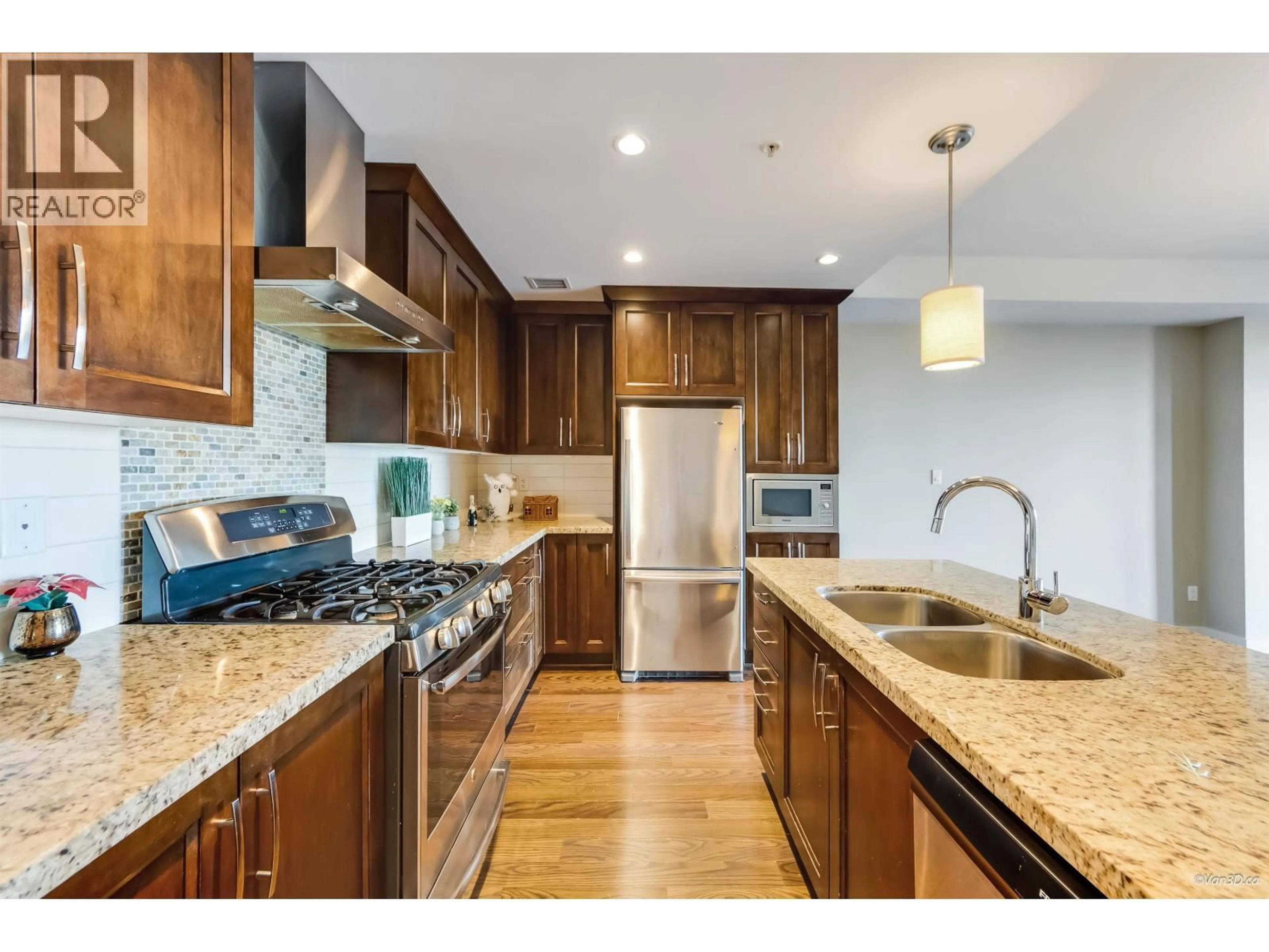 Open concept kitchen, unknown for 112 - 5055 SPRINGS BOULEVARD, Tsawwassen British Columbia V4M0A5