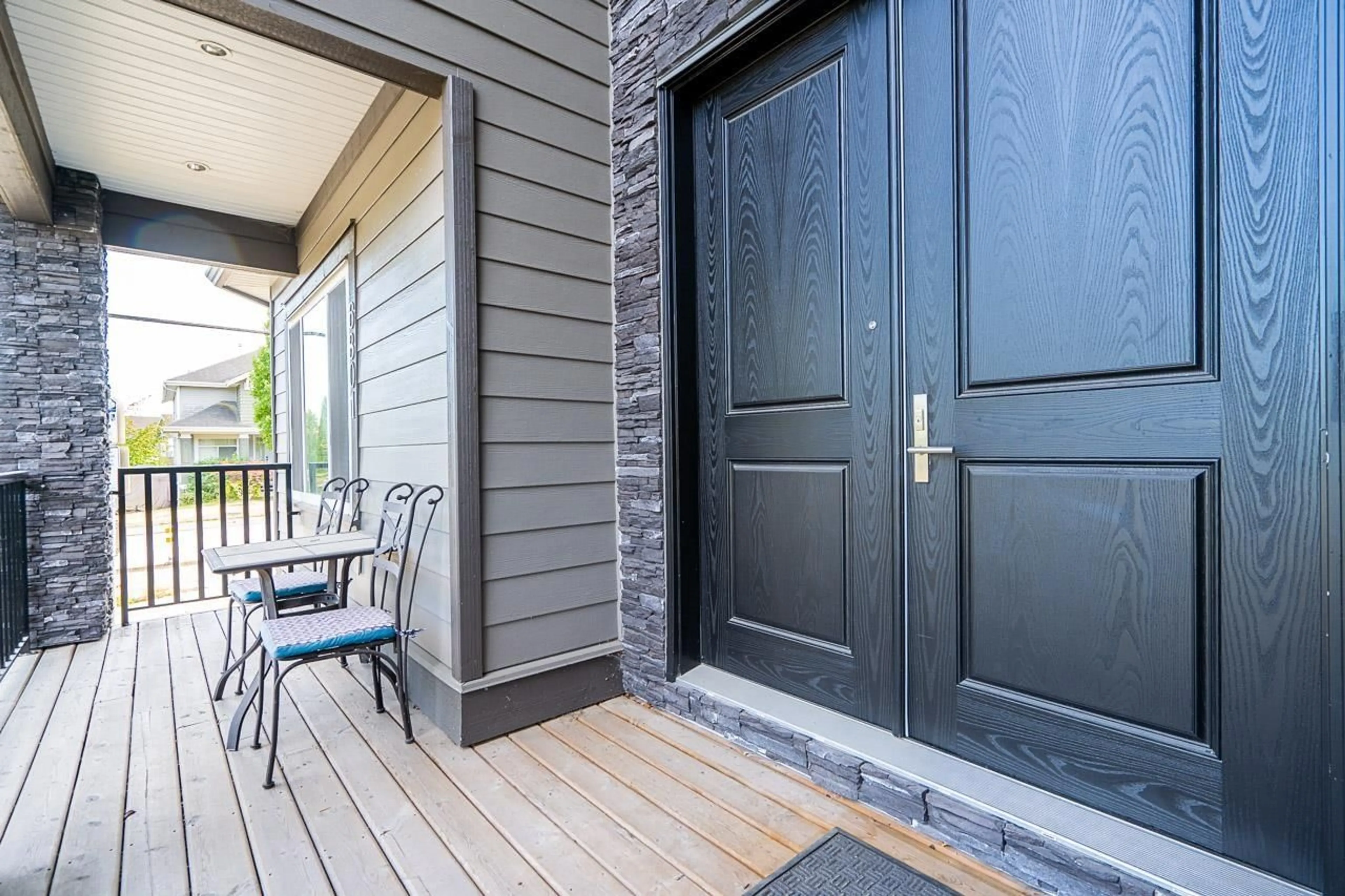 Indoor entryway for 6801 206 STREET, Langley British Columbia V2Y1R2