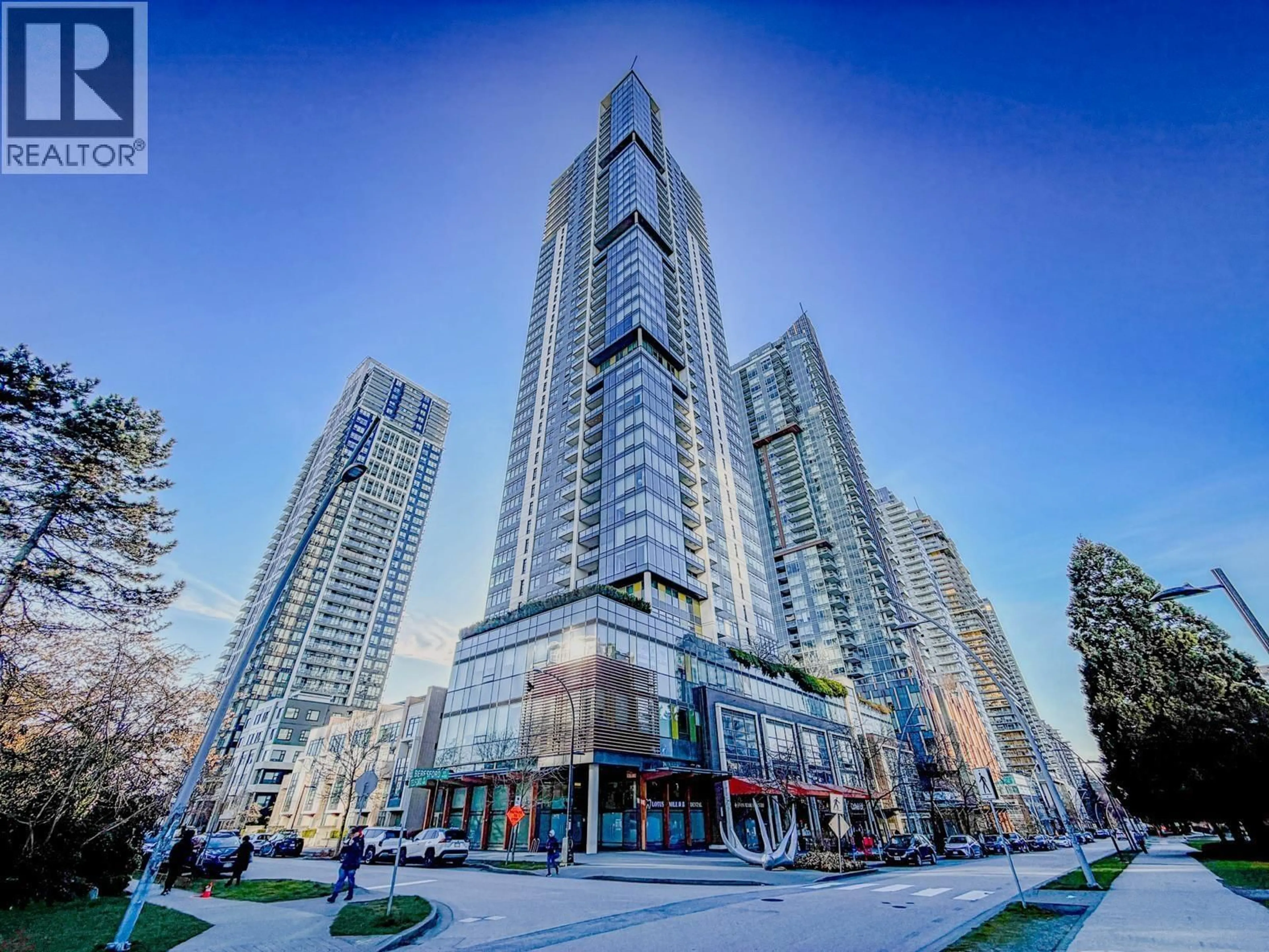 Indoor foyer for 3208 - 6461 TELFORD AVENUE, Burnaby British Columbia V5H0B7