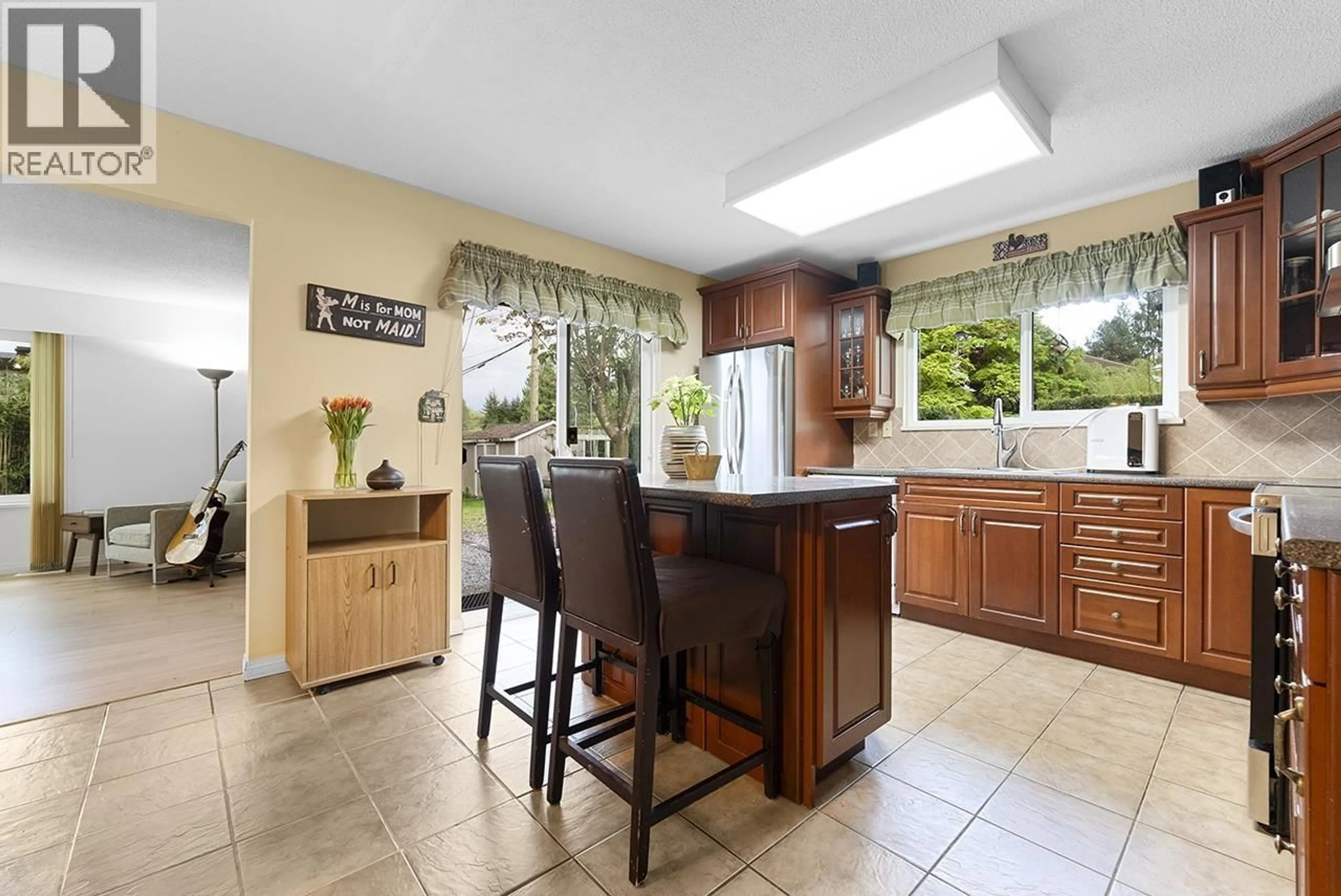 Open concept kitchen, ceramic/tile floor for 3604 MCRAE CRESCENT, Port Coquitlam British Columbia V3B4P1