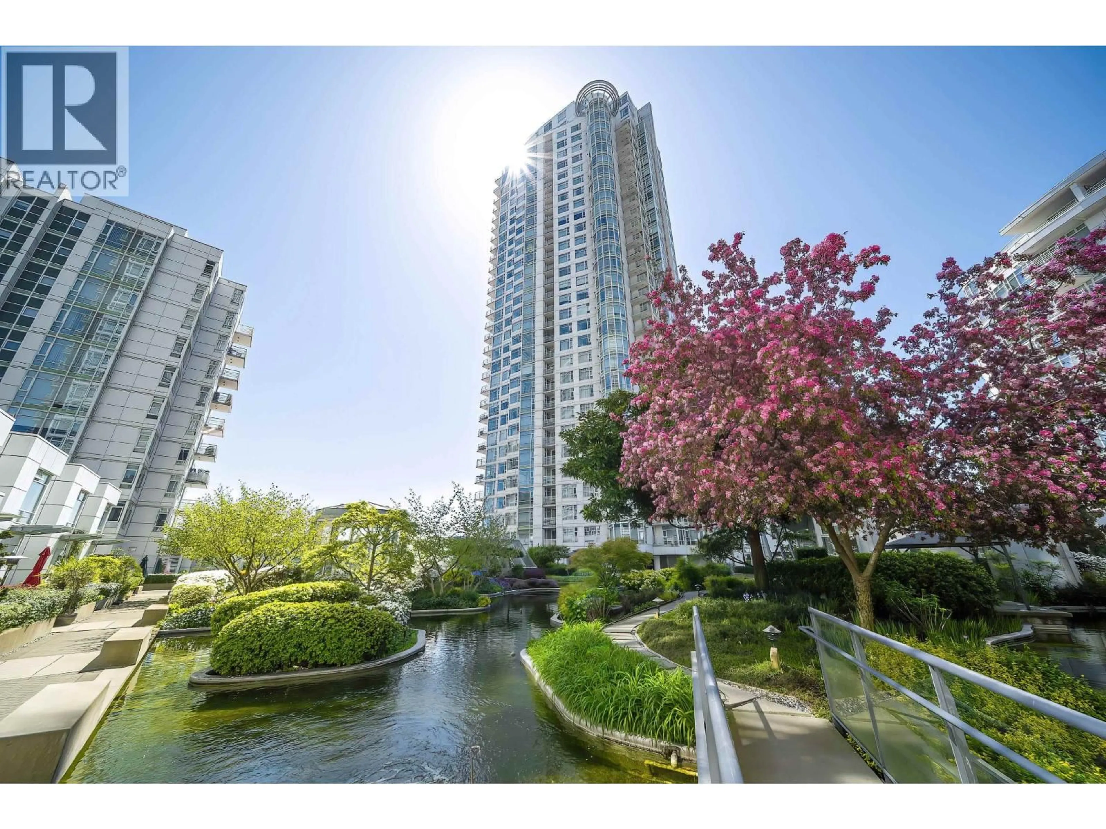 Unknown for 902 - 1199 MARINASIDE CRESCENT, Vancouver British Columbia V6Z2Y2