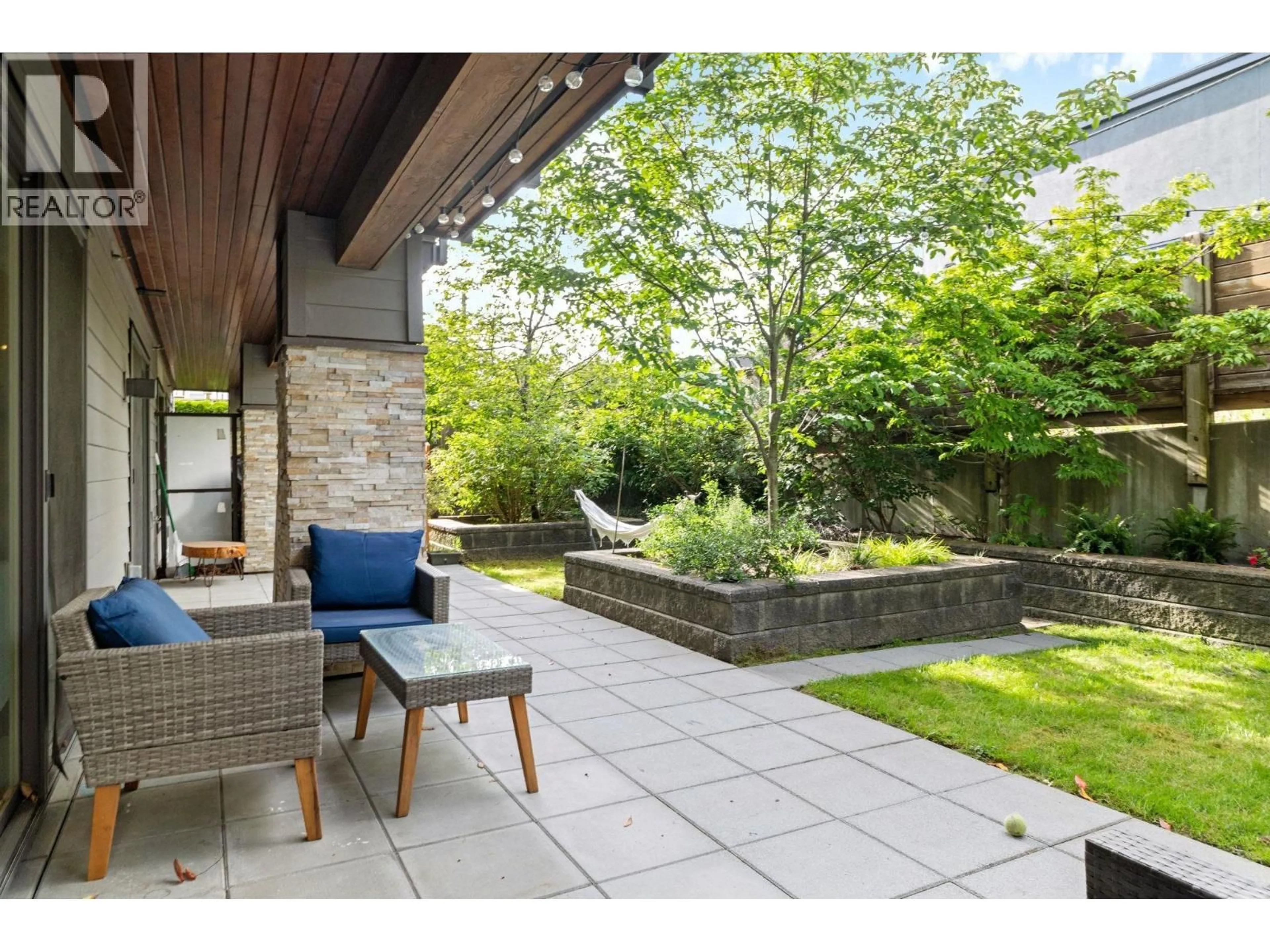 Patio, street for 102 - 1661 2ND AVENUE, Vancouver British Columbia V5N1E1