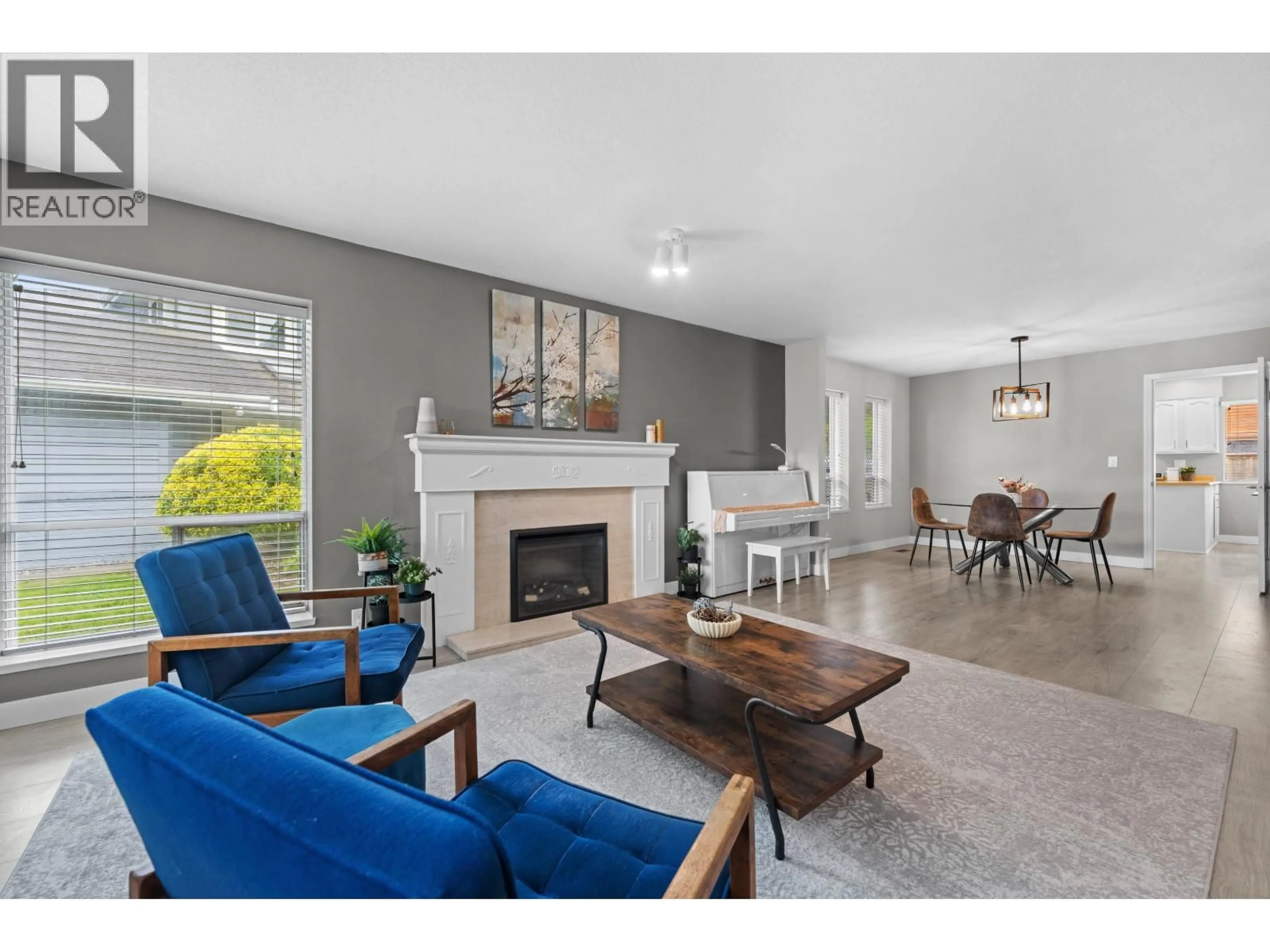 Living room with furniture, unknown for 5379 OPAL PLACE, Richmond British Columbia V7C5B4