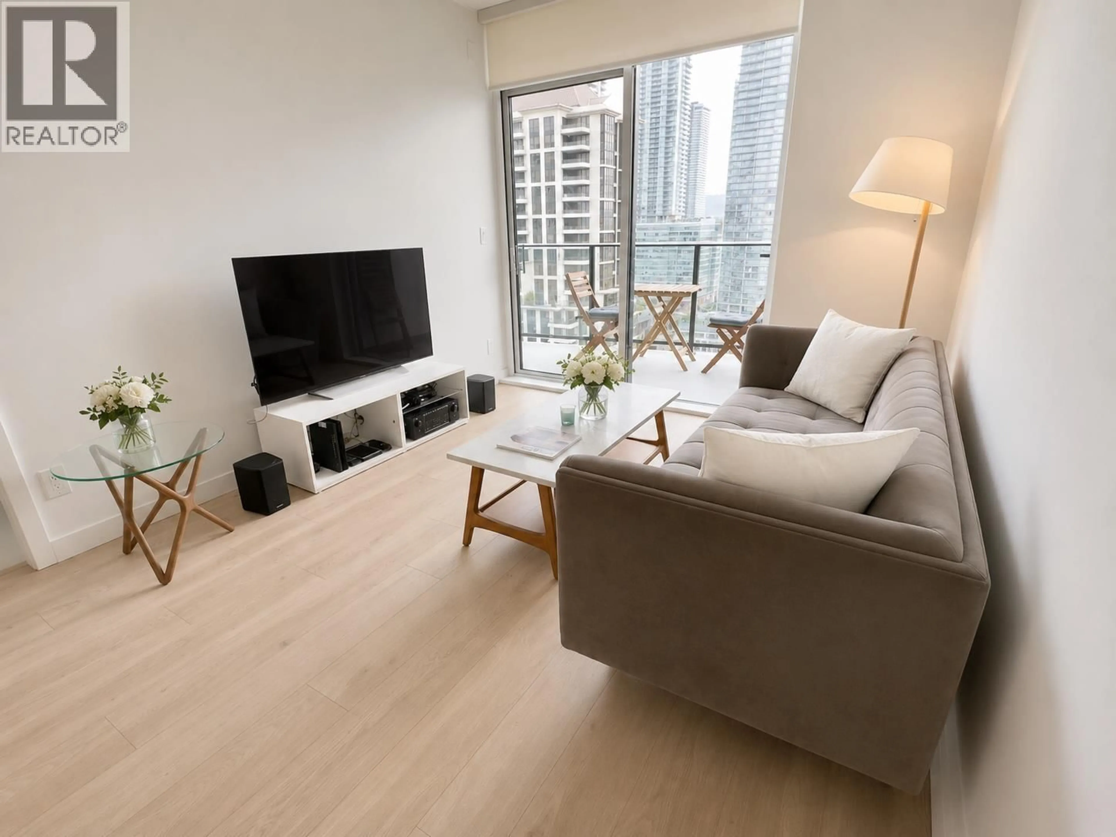 Living room with furniture, unknown for 2407 - 2181 MADISON AVENUE, Burnaby British Columbia V5C0N4