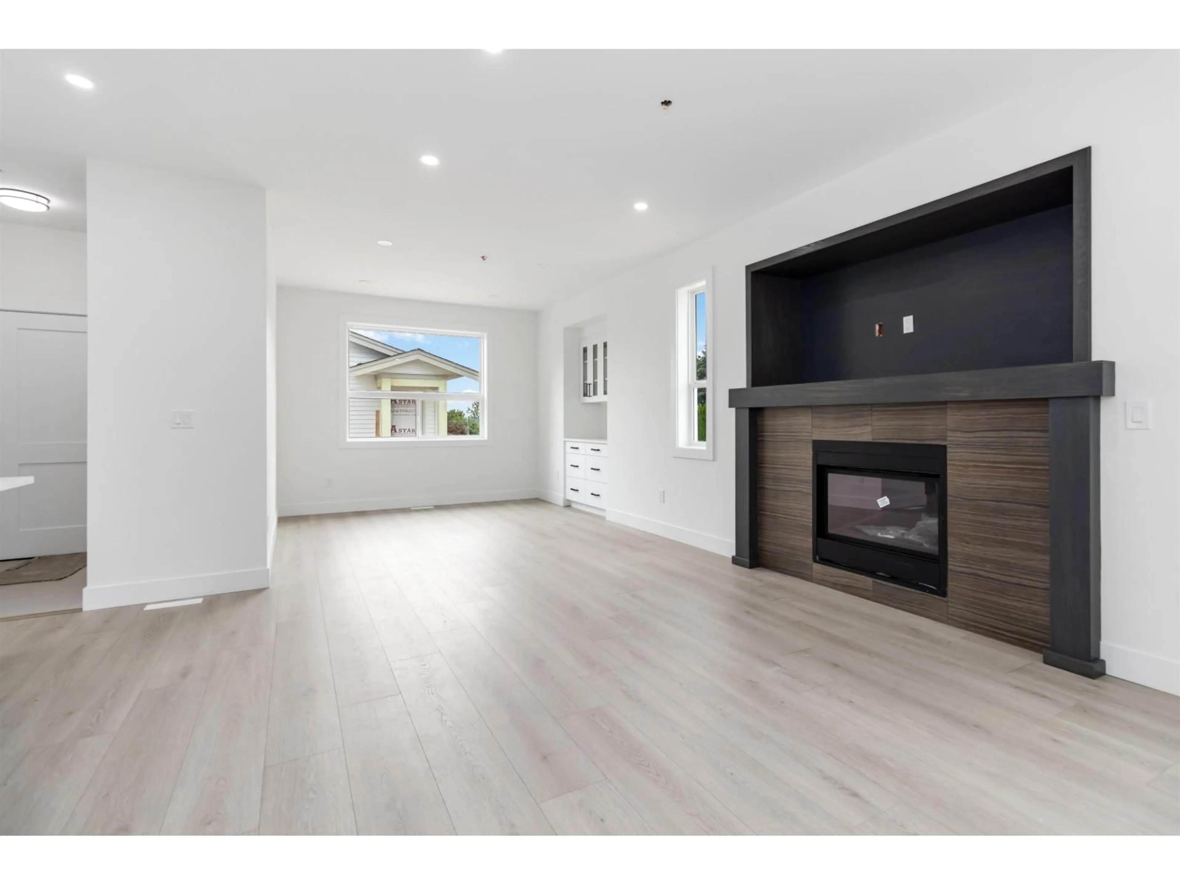 Unknown for 32866 3RD AVENUE, Mission British Columbia V2V1T9