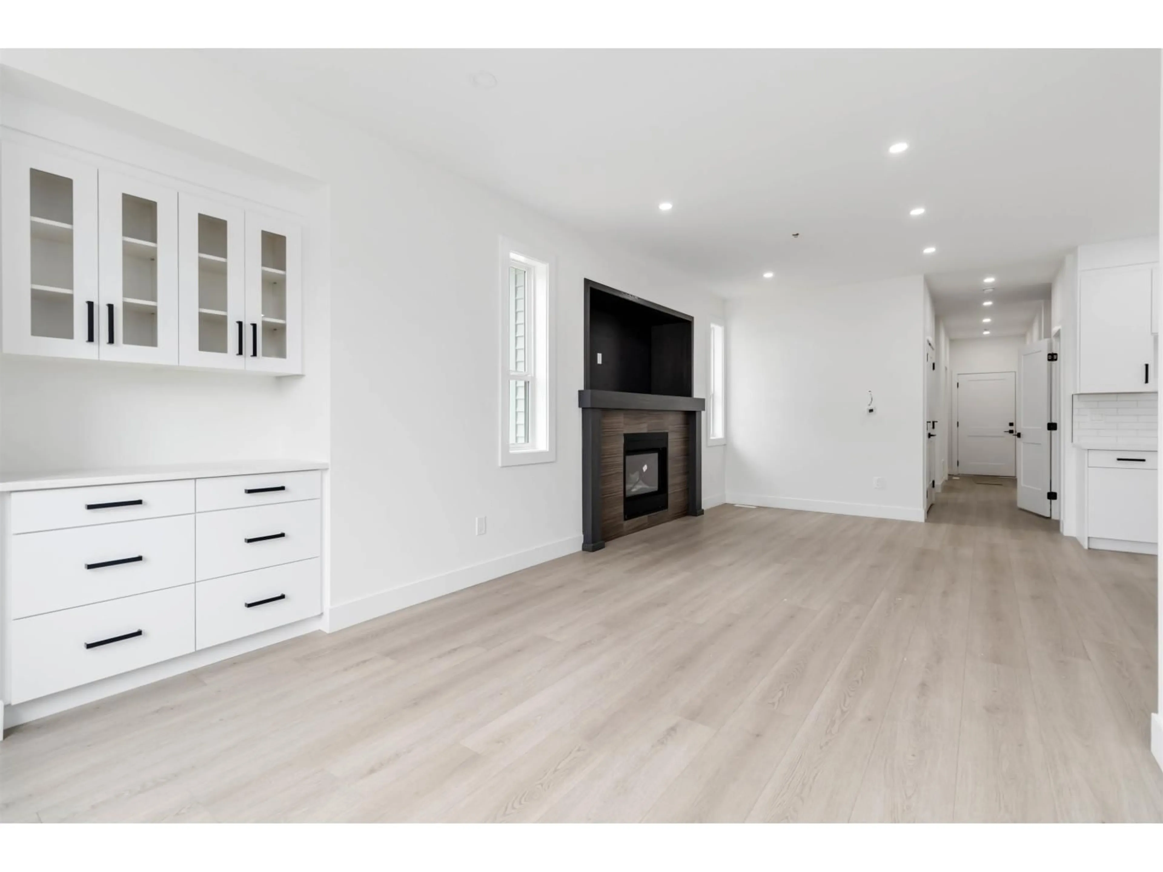 Unknown for 32866 3RD AVENUE, Mission British Columbia V2V1T9