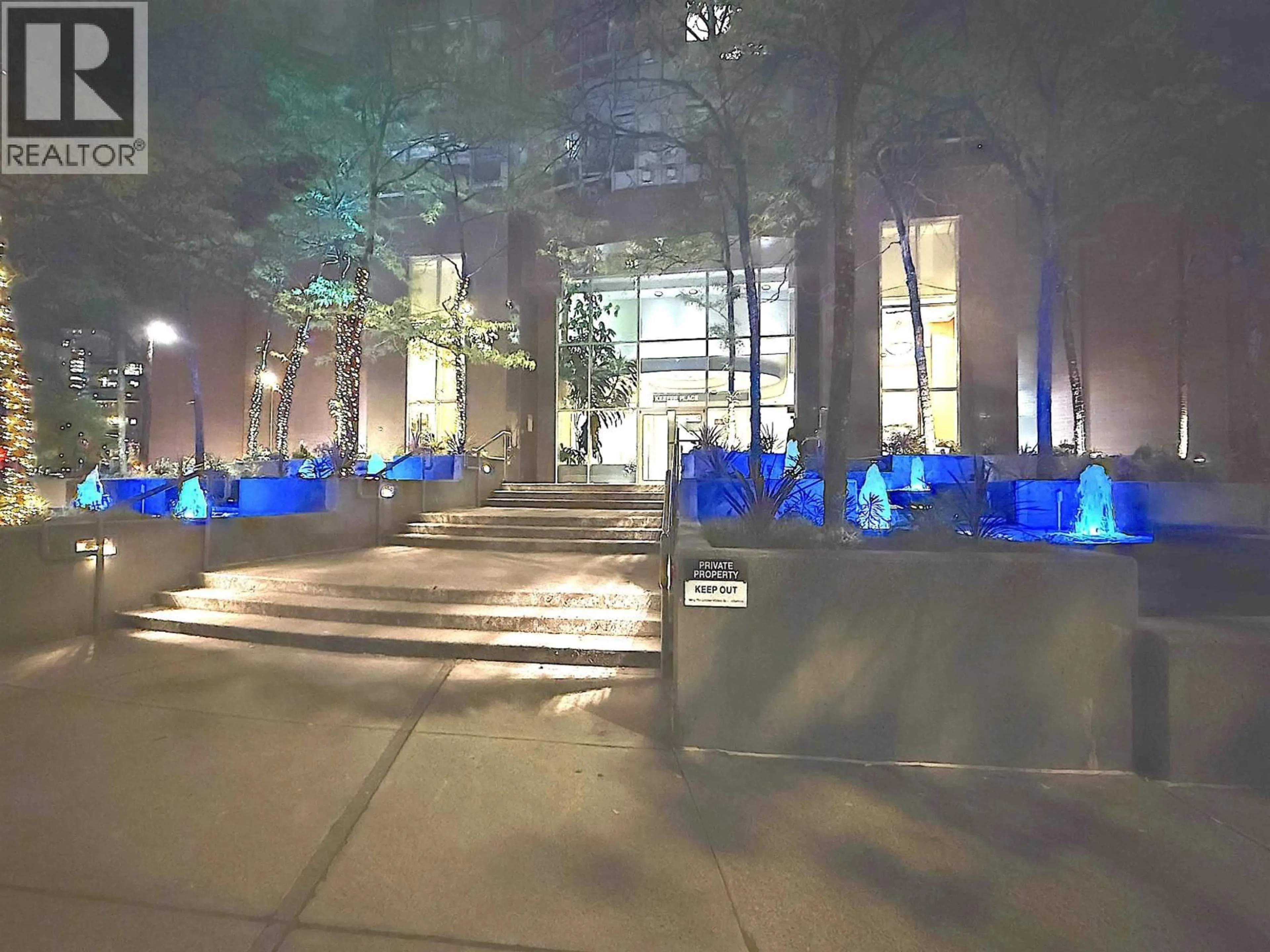 Blurry image for 703 - 63 KEEFER PLACE, Vancouver British Columbia V6B6N6