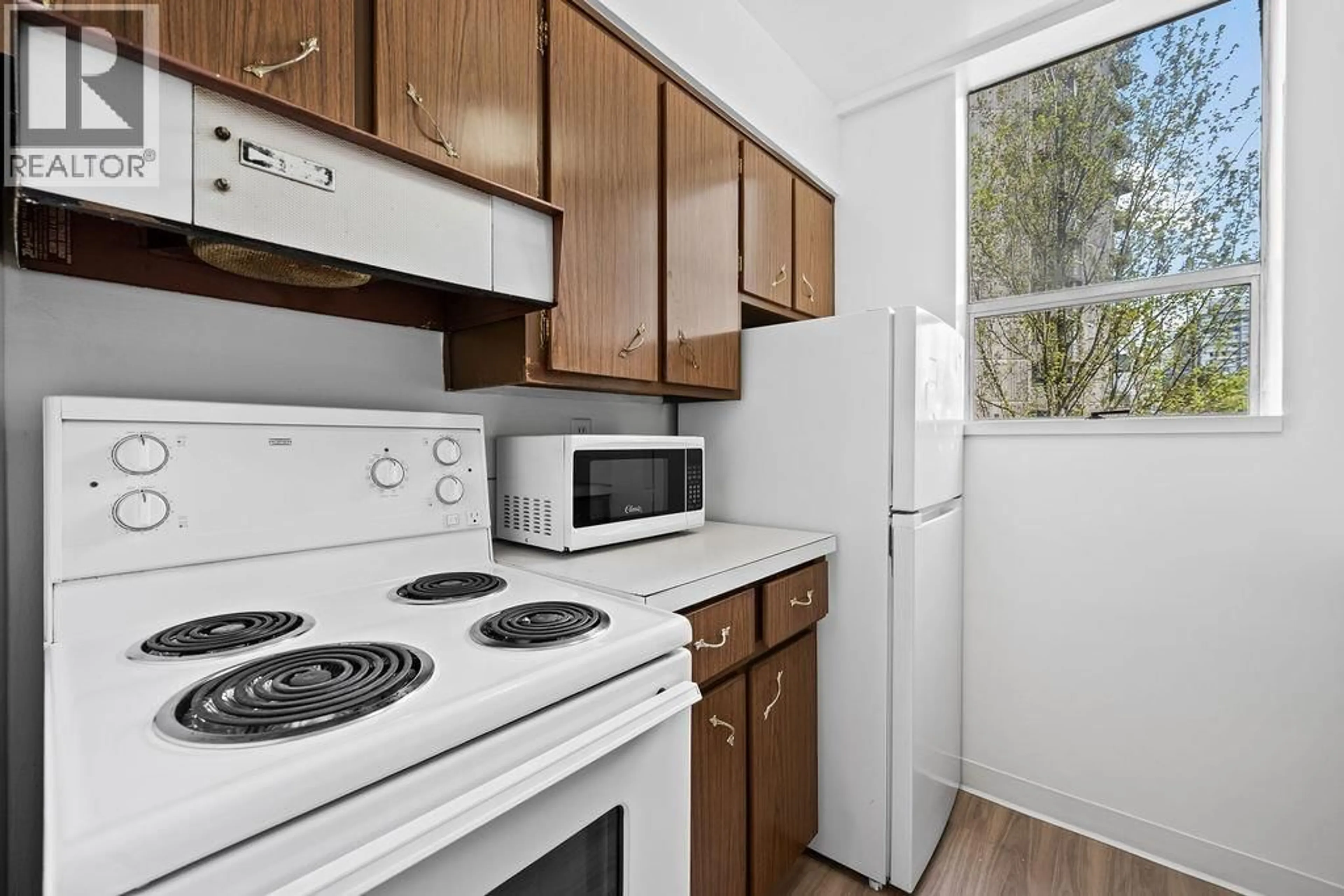 Standard kitchen, unknown for 203 - 1250 BURNABY STREET, Vancouver British Columbia V6E1P5