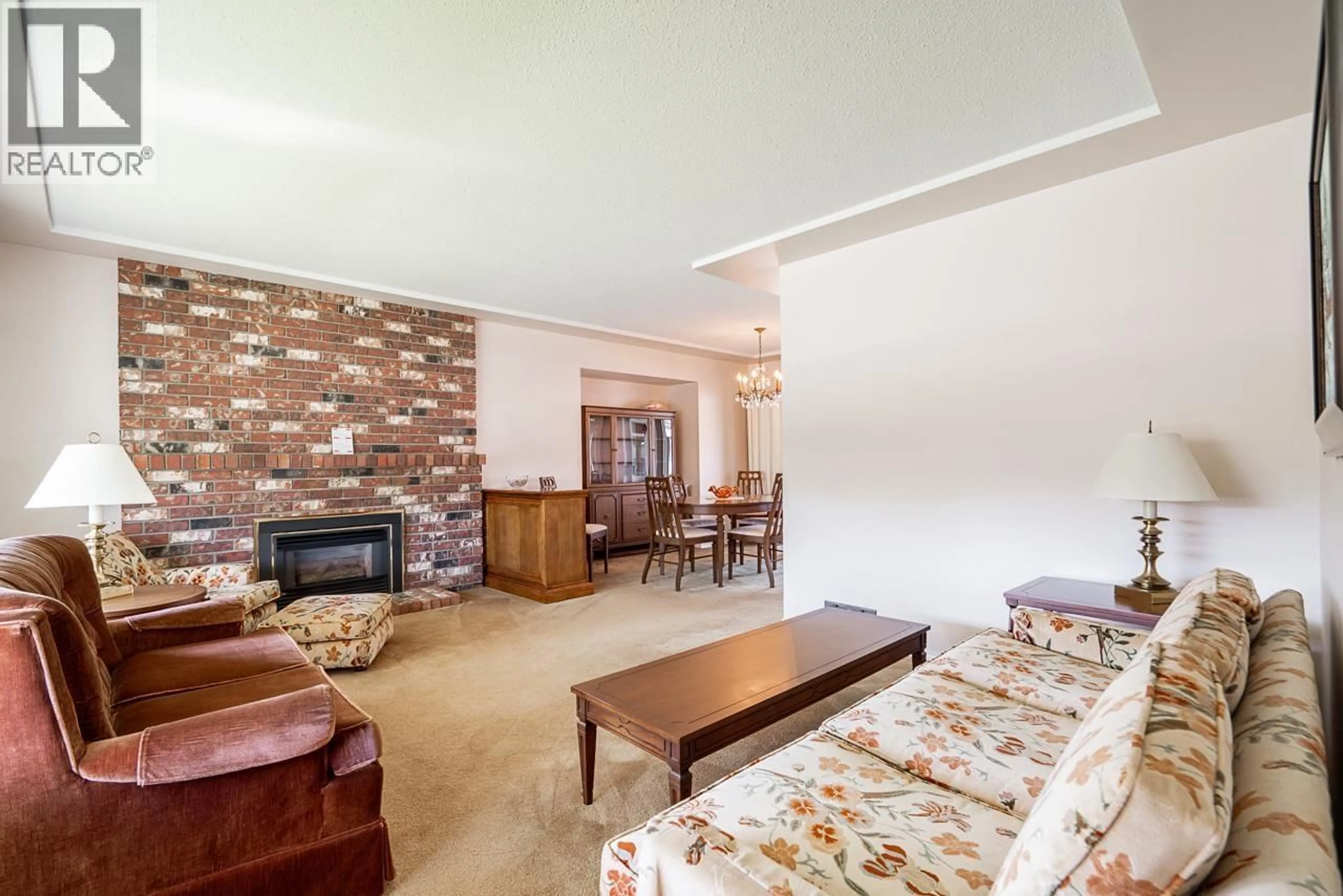 Unknown for 4533 VENABLES STREET, Burnaby British Columbia V5C3A6