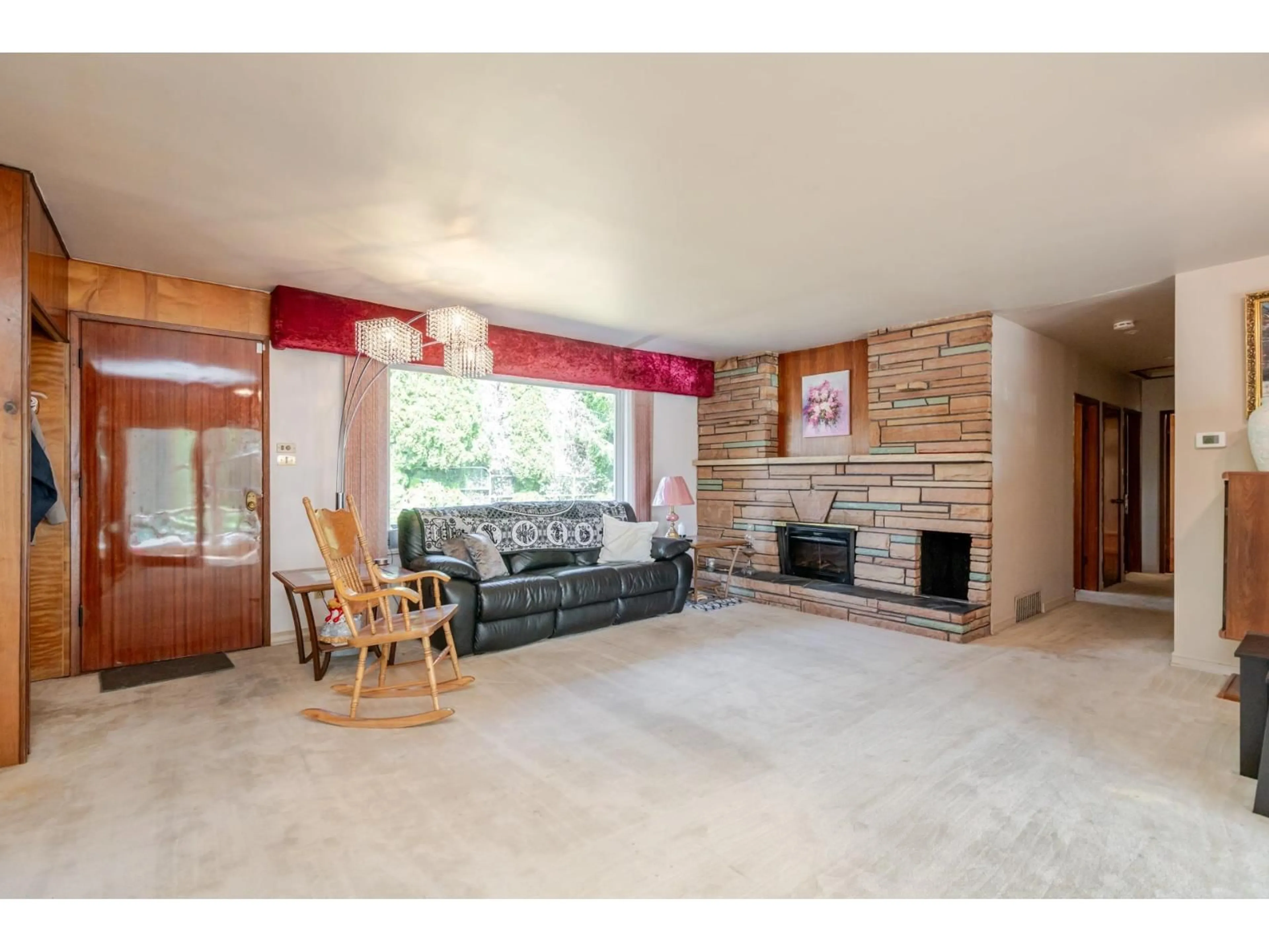 Living room with furniture, unknown for 14328 88 AVENUE, Surrey British Columbia V3W3L7