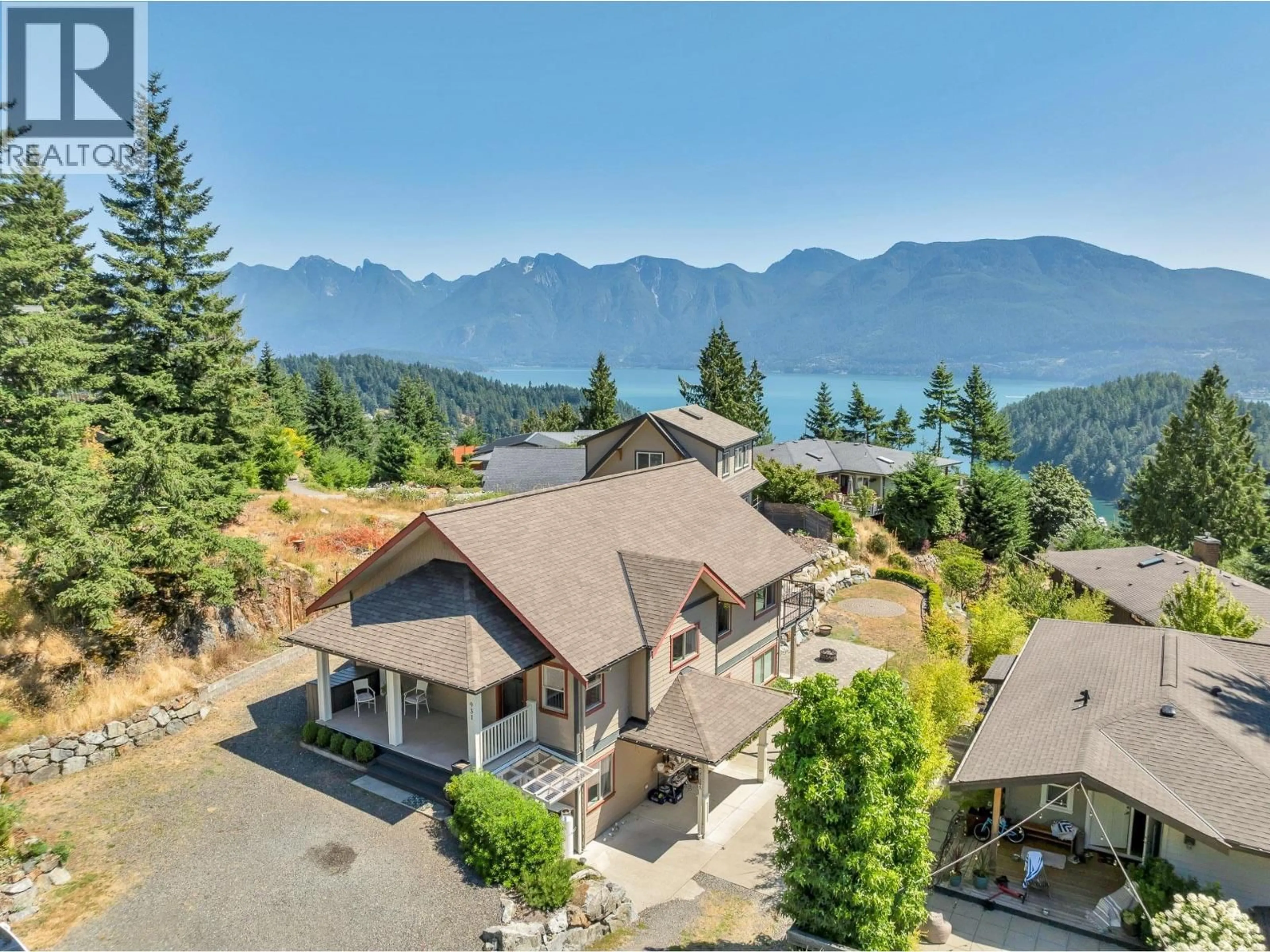 A pic from outside/outdoor area/front of a property/back of a property/a pic from drone, water/lake/river/ocean view for 931 RIVENDELL DRIVE, Bowen Island British Columbia V0N1G1