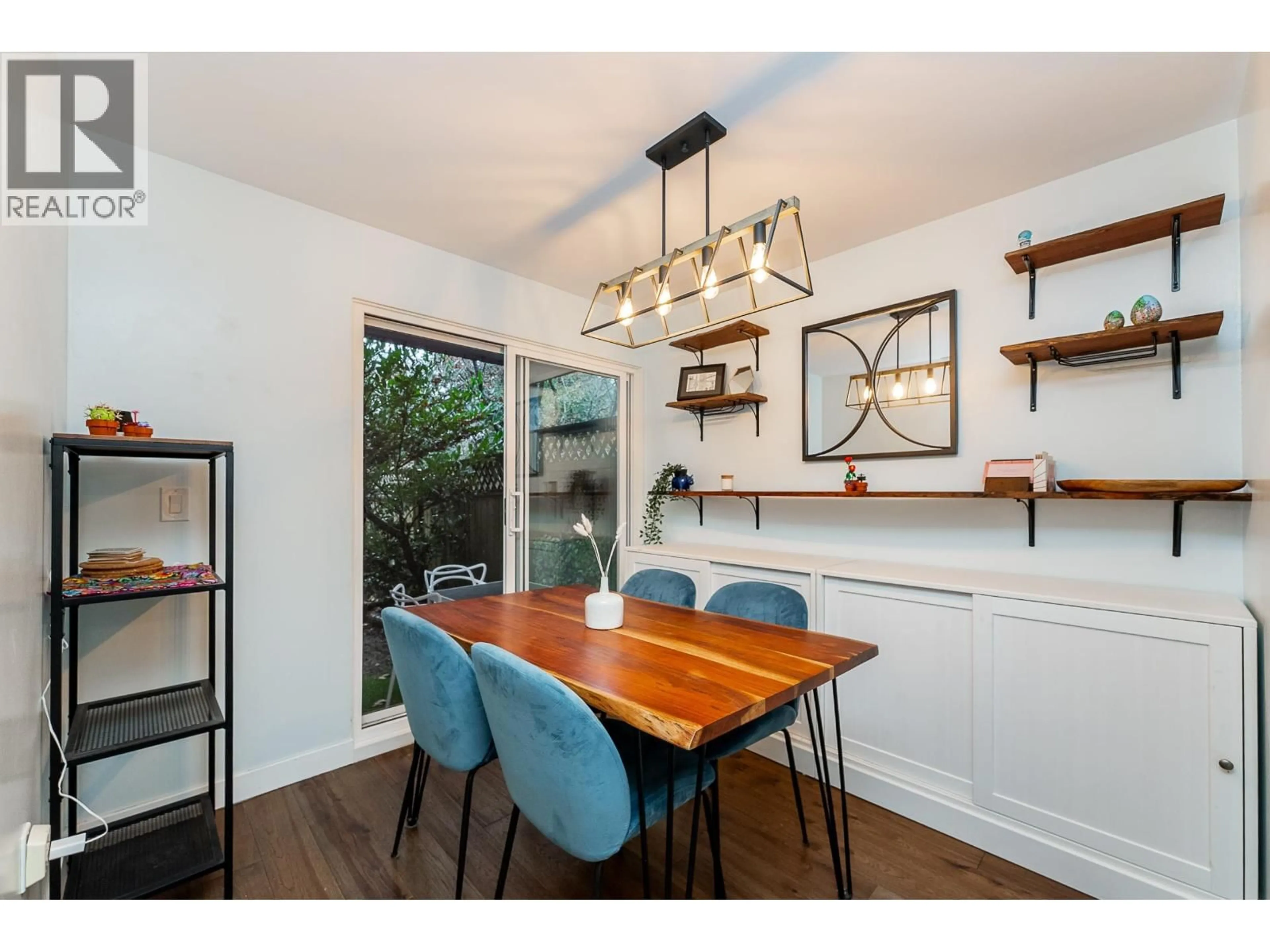 Dining room, wood/laminate floor for 3005 FIRBROOK PLACE, Coquitlam British Columbia V3C4B2