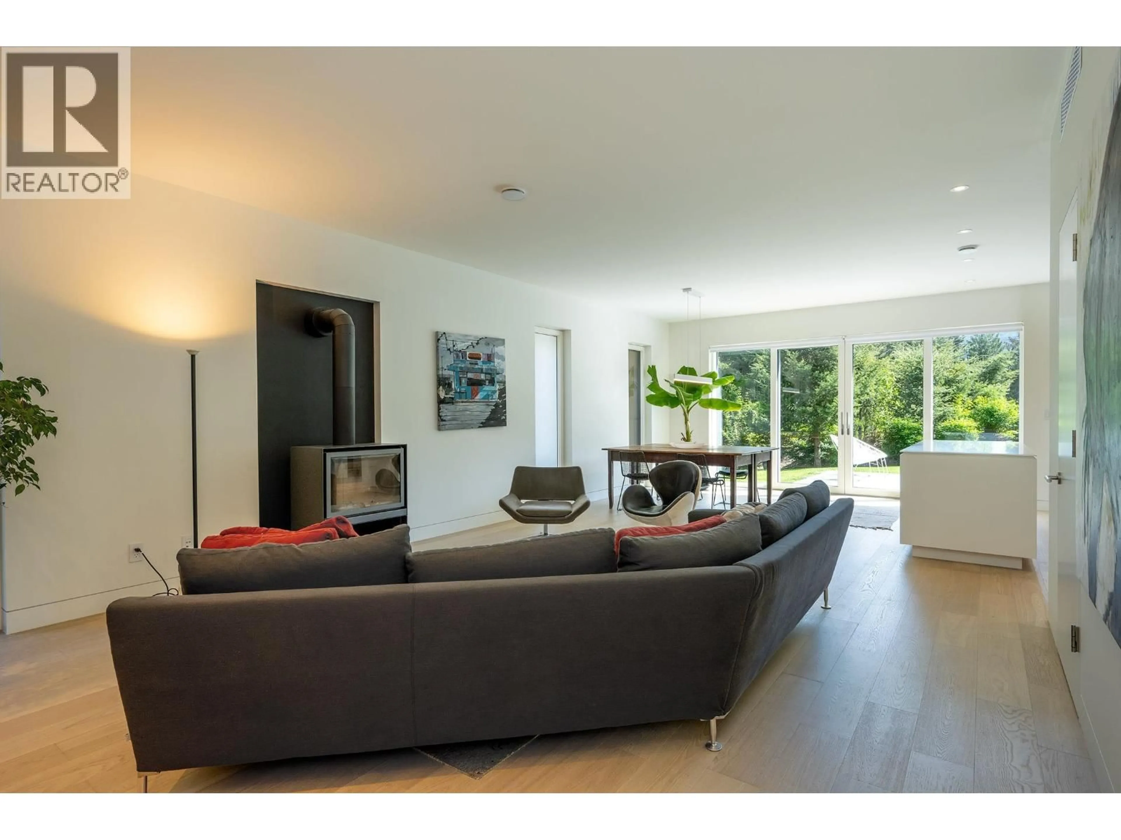 Living room with furniture, unknown for 6187 EAGLE DRIVE, Whistler British Columbia V8E0C6