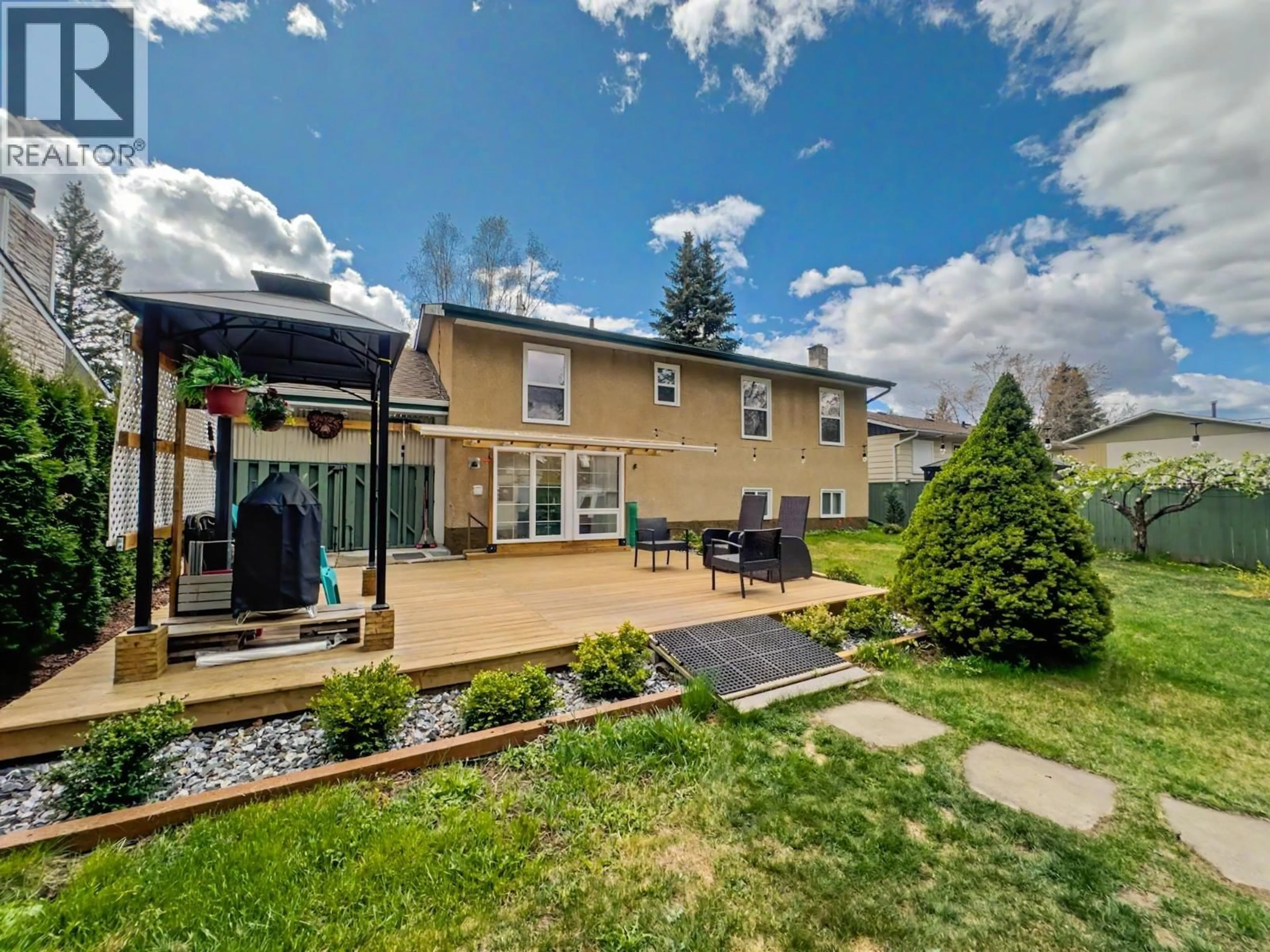 Patio, street for 7746 LEMOYNE PLACE, Prince George British Columbia V2N3N1