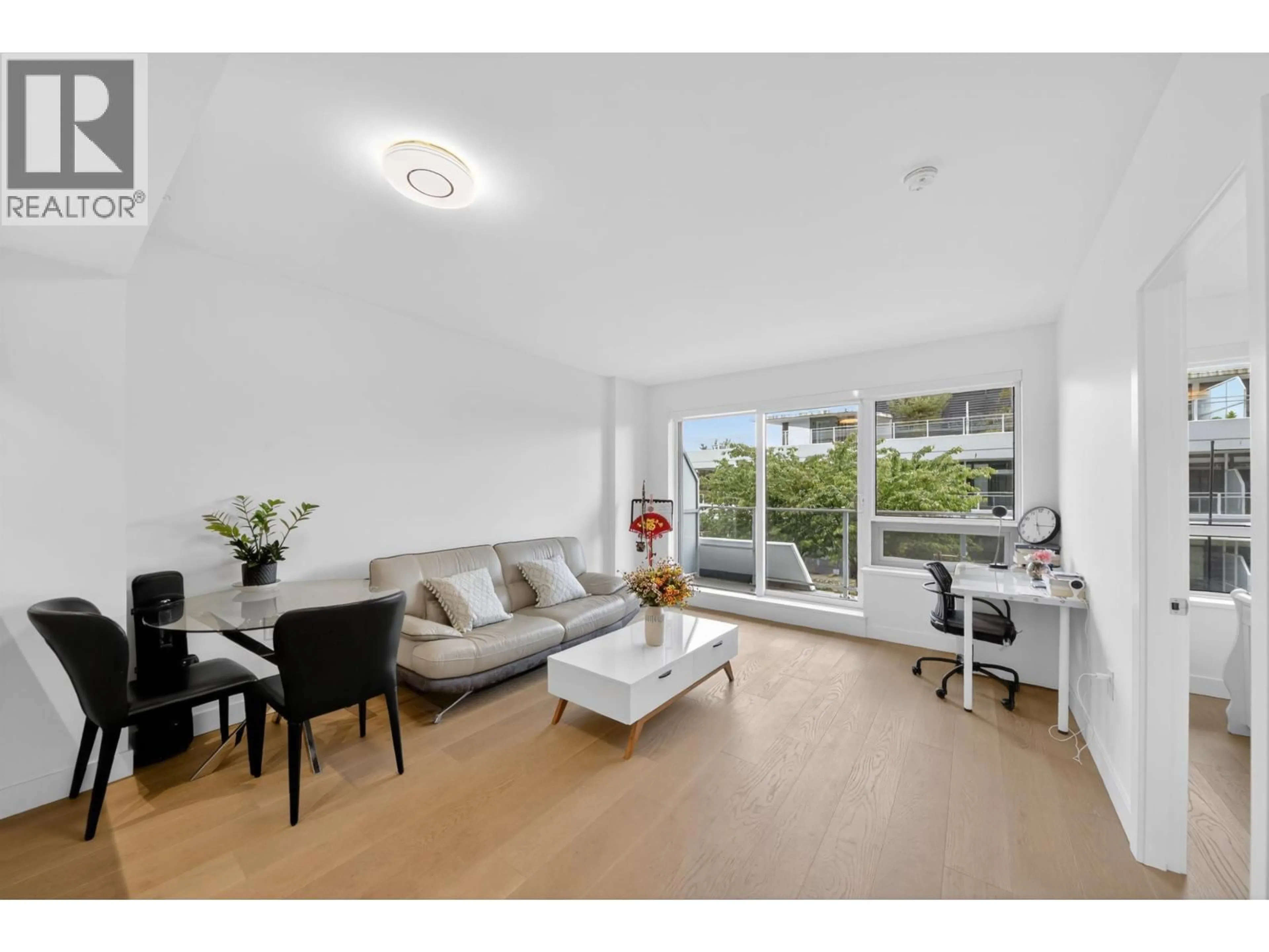 A pic of a room for 611 - 5788 GILBERT ROAD, Richmond British Columbia V7C0G1