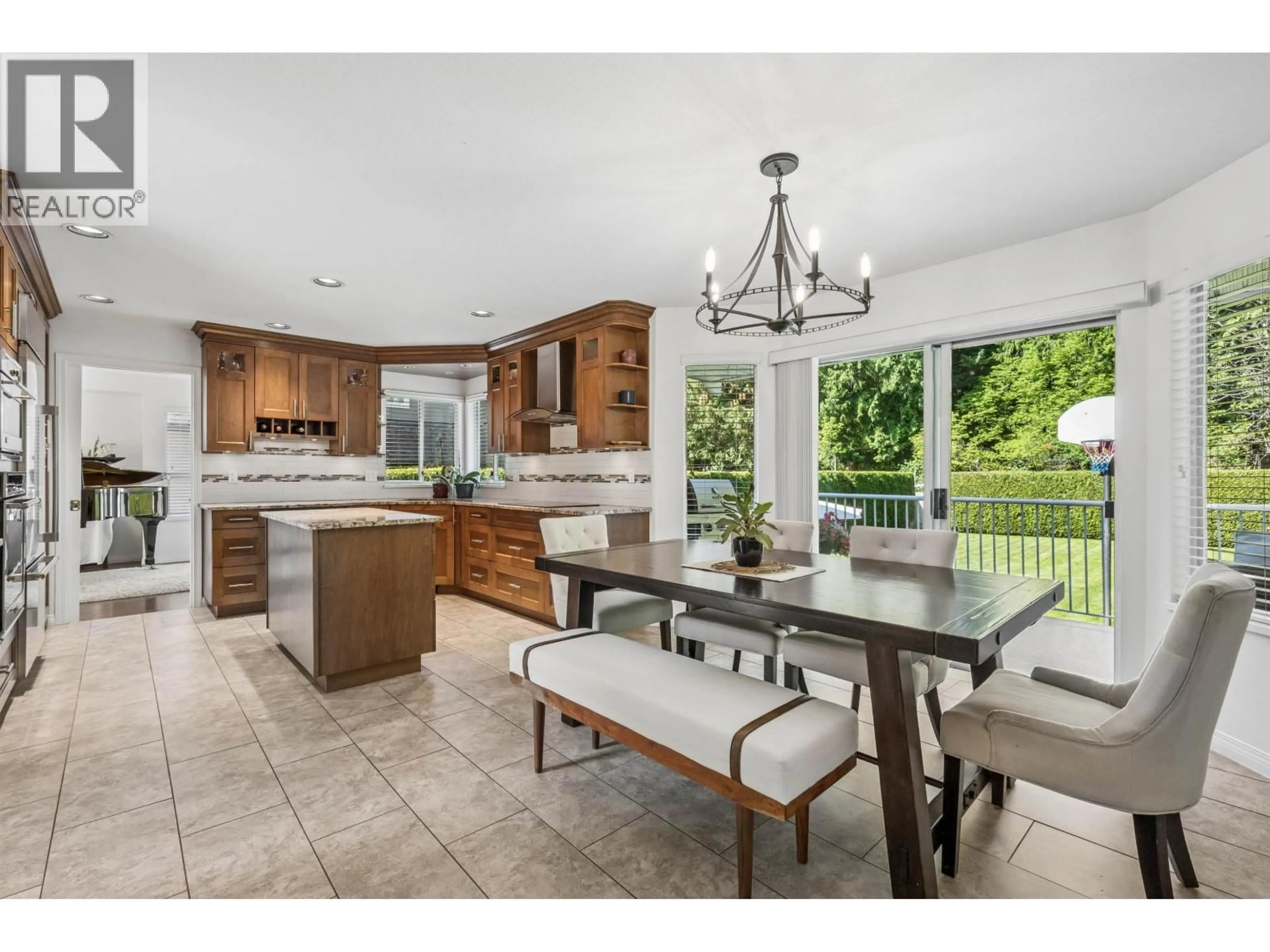 Open concept kitchen, ceramic/tile floor for 3253 KERRSTEAD PLACE, North Vancouver British Columbia V7J3T4