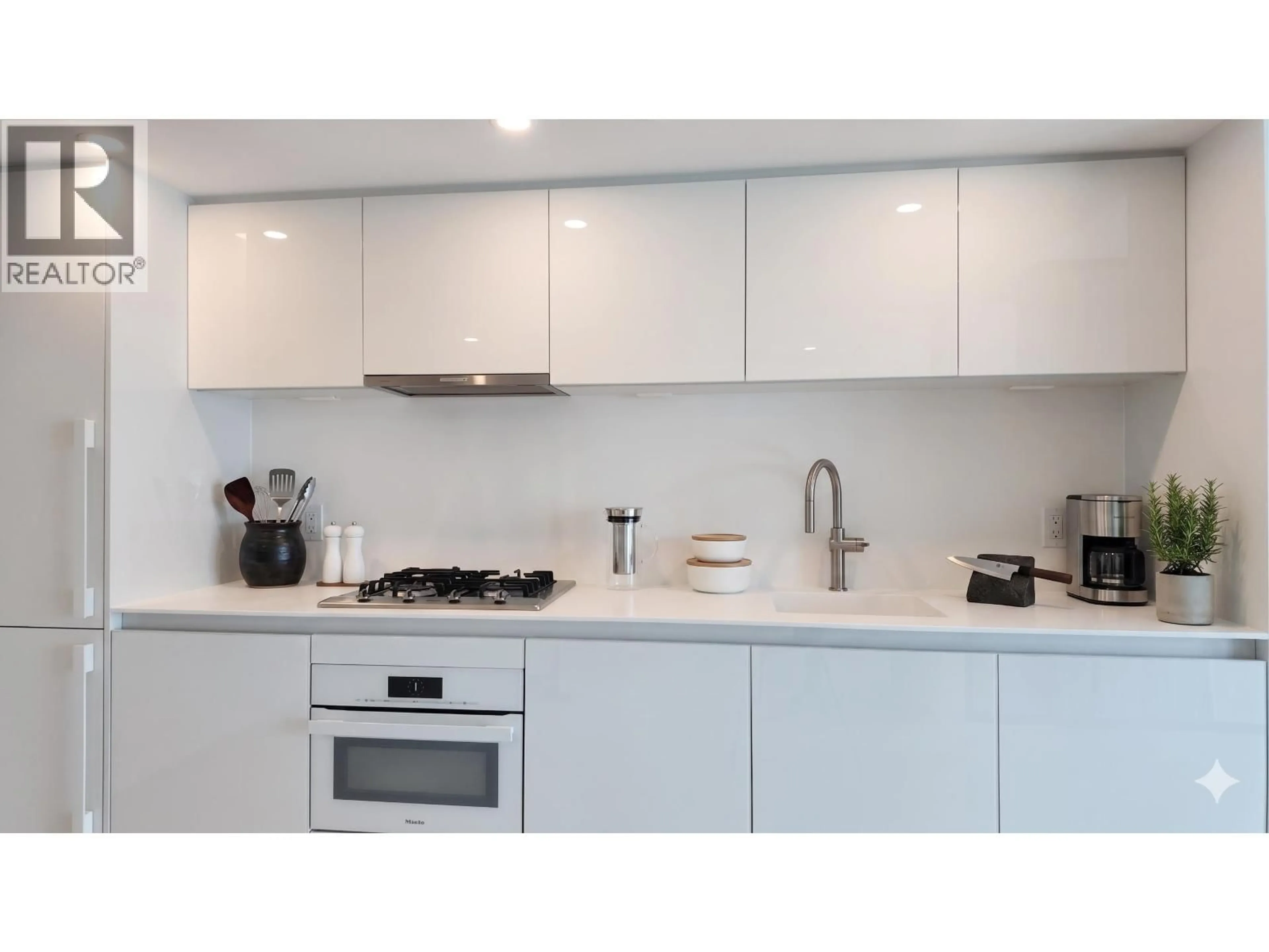 Standard kitchen, unknown for 2601 - 1033 NELSON STREET, Vancouver British Columbia V6E0E5