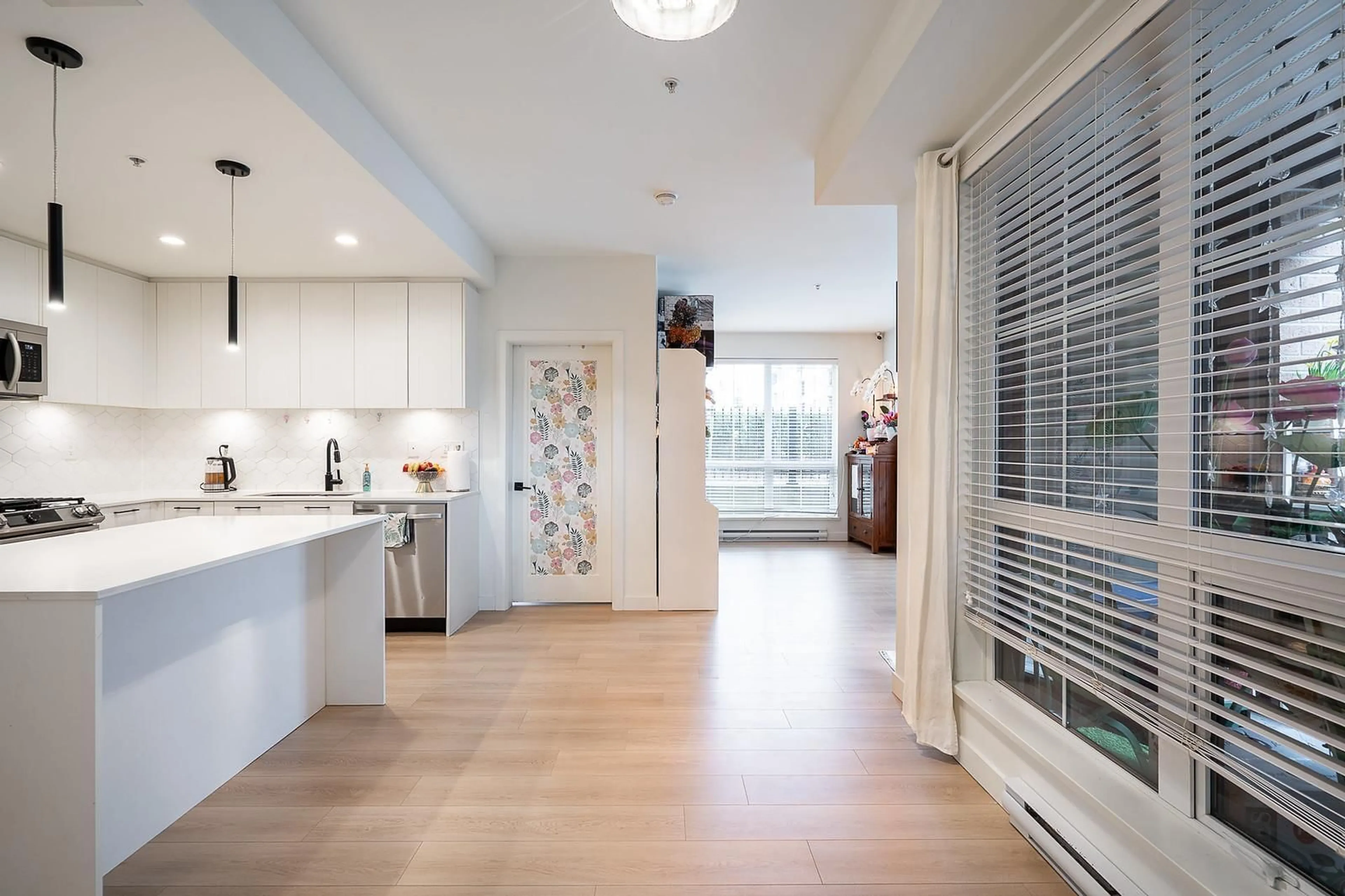 Unknown for 102 - 20052 83A AVENUE, Langley British Columbia V2Y3P4