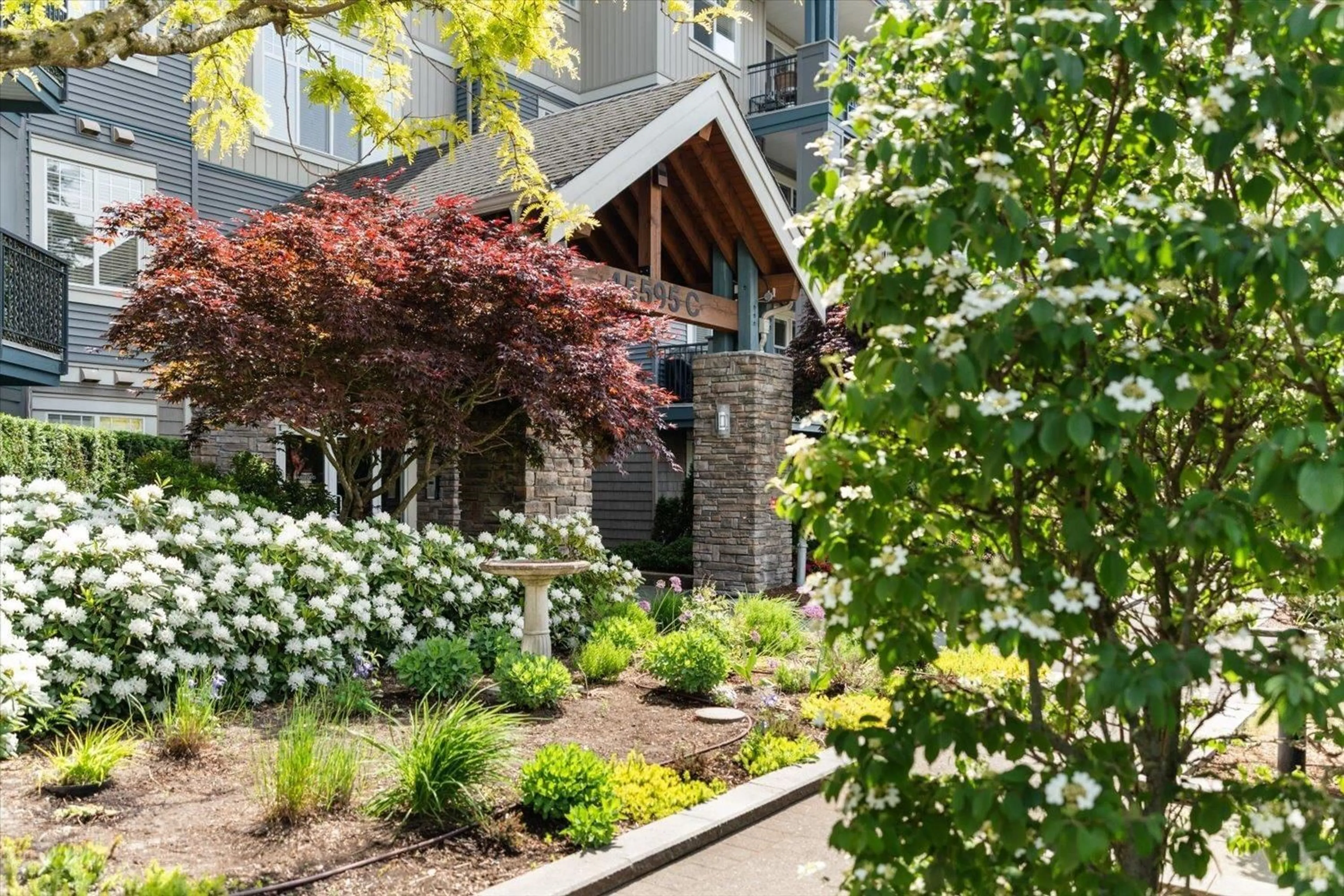 Patio, street for 409C - 45595 TAMIHI WAY, Chilliwack British Columbia V2R0G3