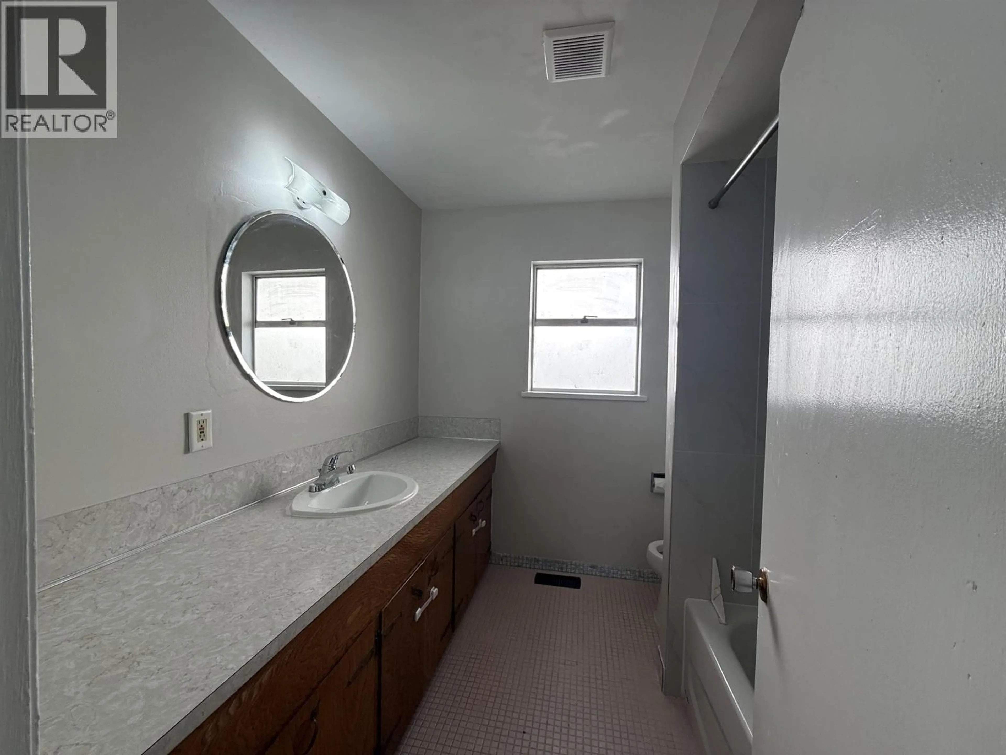 A pic of a room for 3466 2ND AVENUE, Vancouver British Columbia V5M1G6