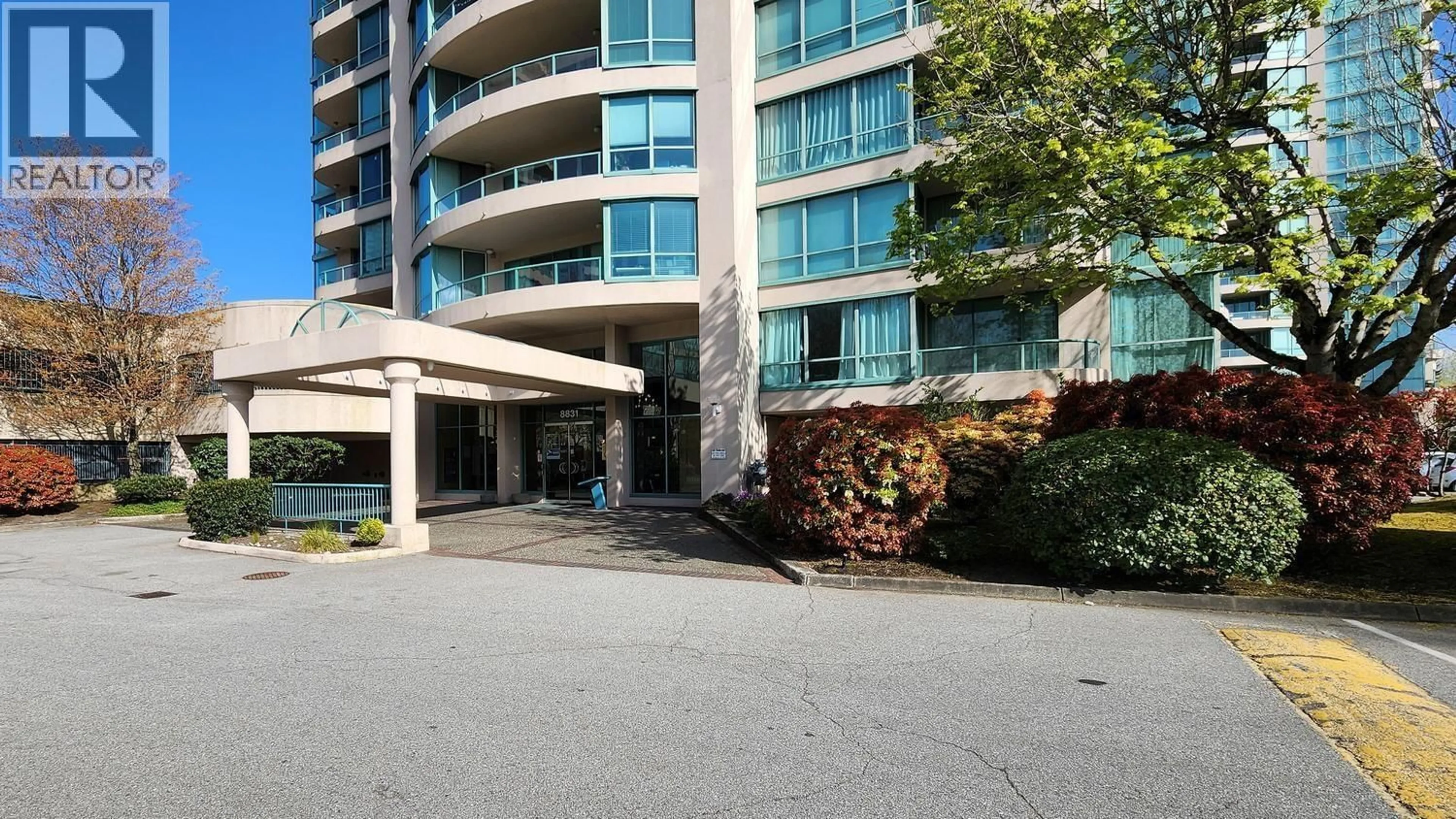 Indoor foyer for 503 - 8831 LANSDOWNE ROAD, Richmond British Columbia V6X3T5