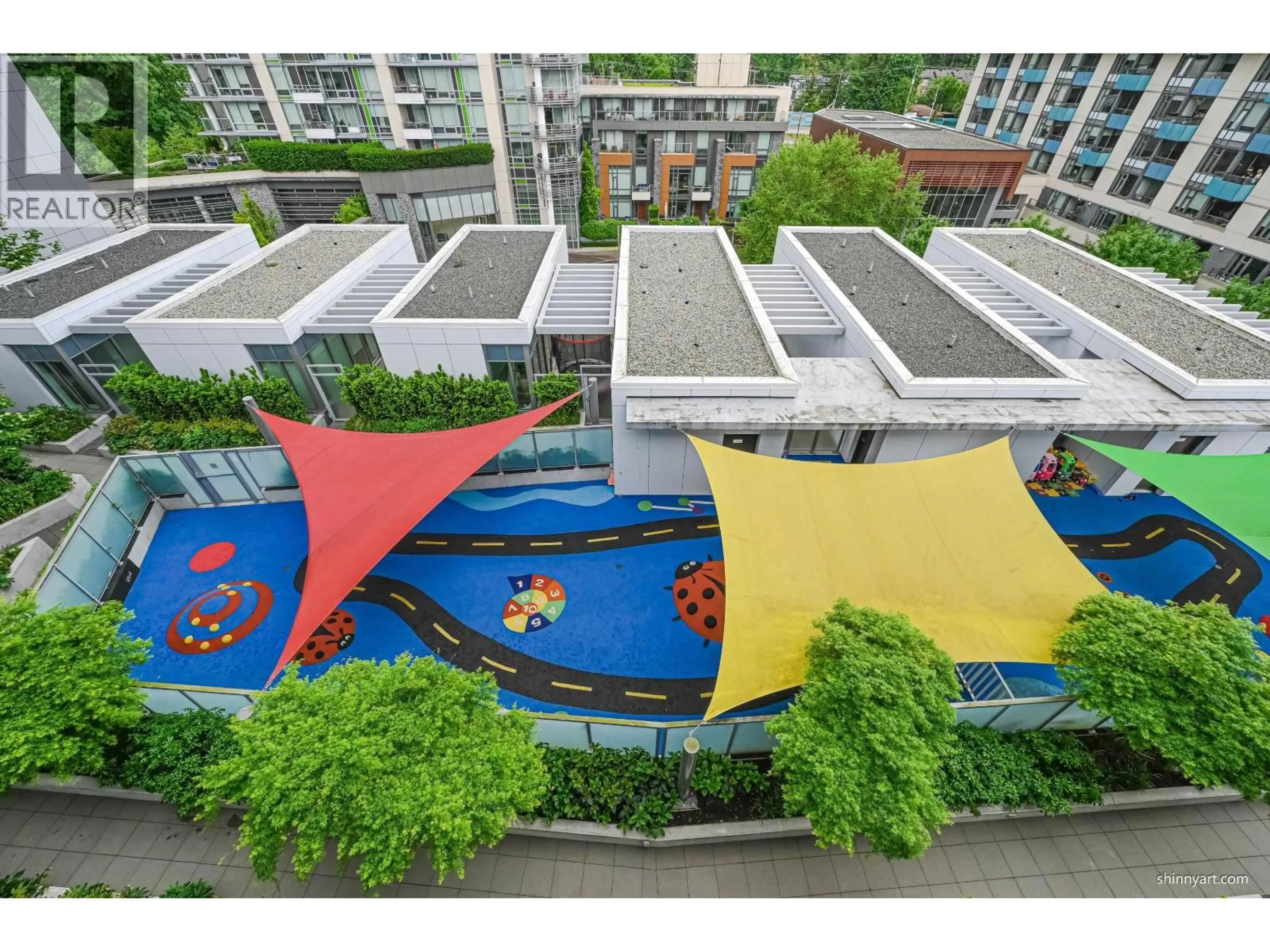 Patio, city buildings view from balcony for 606 - 1500 FERN STREET, North Vancouver British Columbia V7J0E6