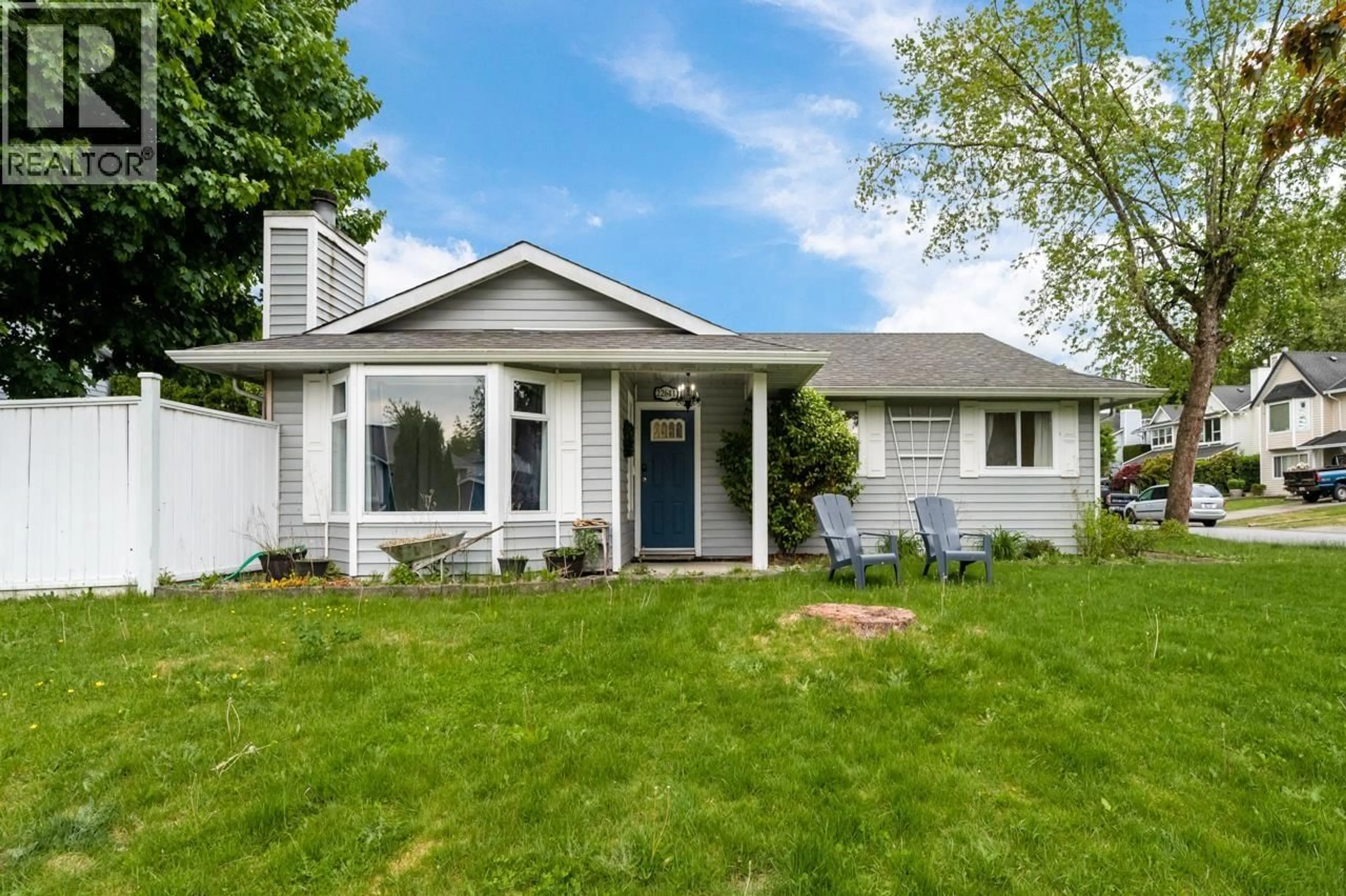 Home with vinyl exterior material, street for 22641 KENDRICK LOOP, Maple Ridge British Columbia V2X8Y9