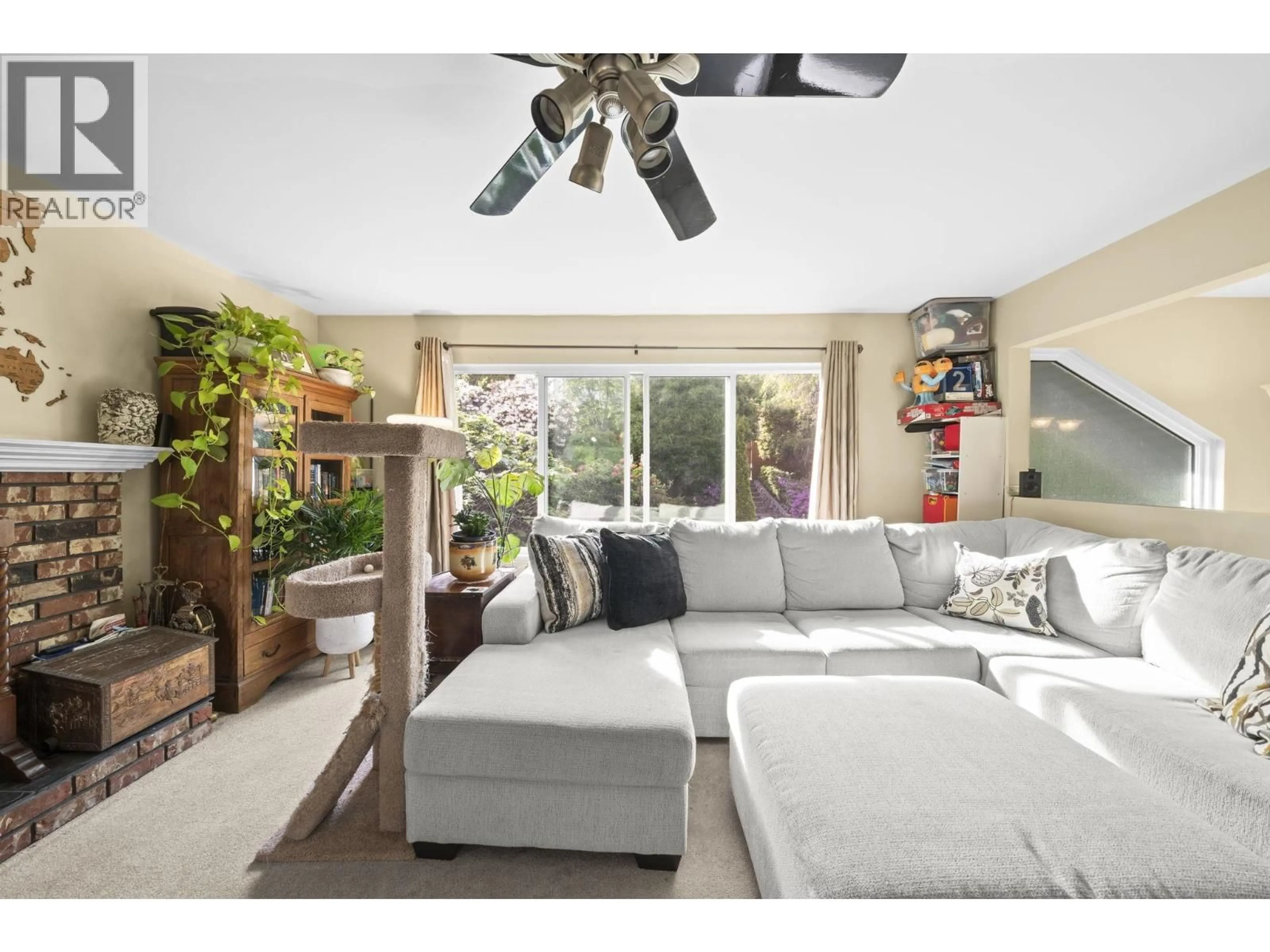 Living room with furniture, unknown for 777 CHILKO DRIVE, Coquitlam British Columbia V3C4X2