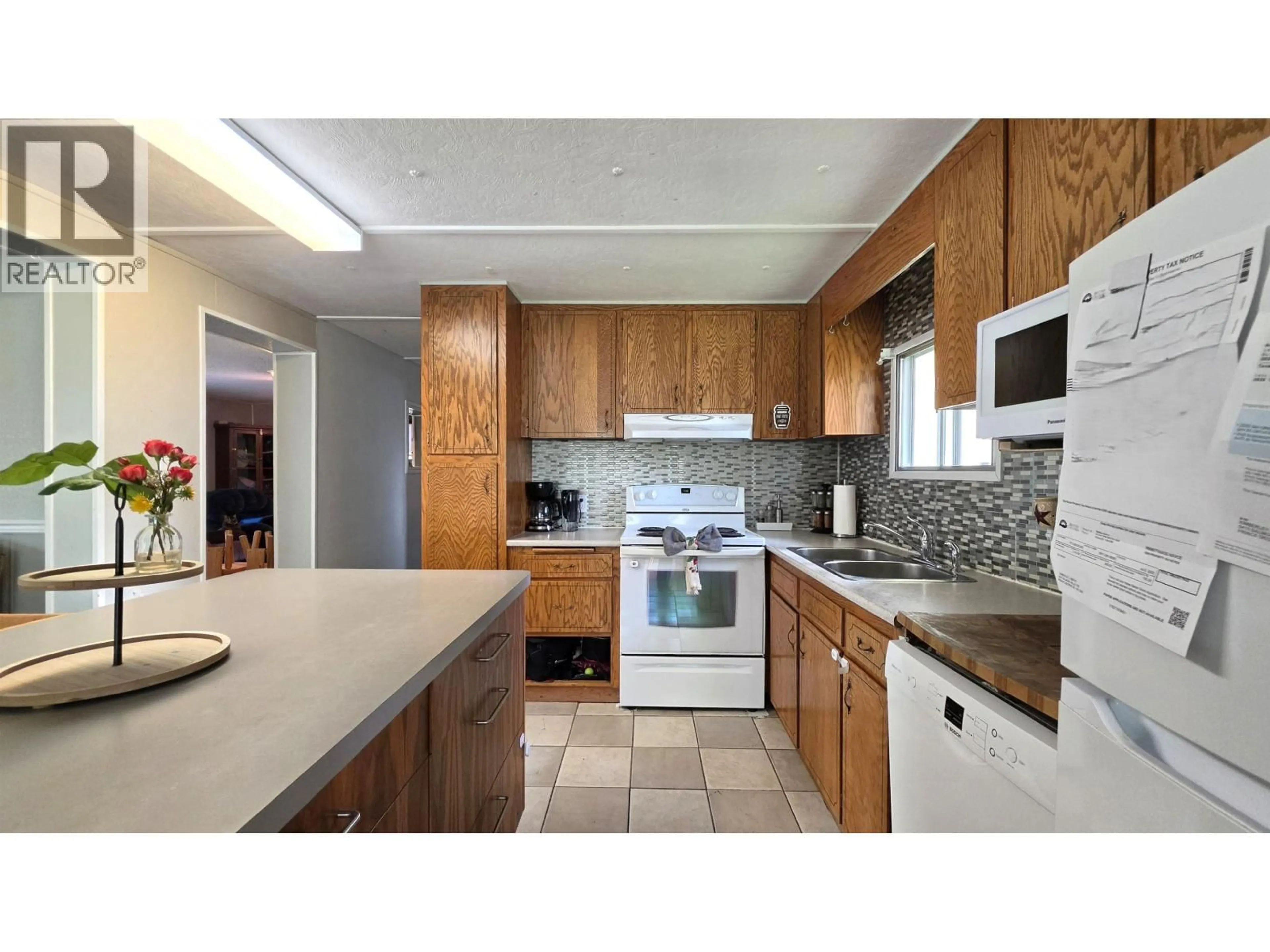 Standard kitchen, ceramic/tile floor for 5415 SALMON VALLEY ROAD, Prince George British Columbia V2K5W2