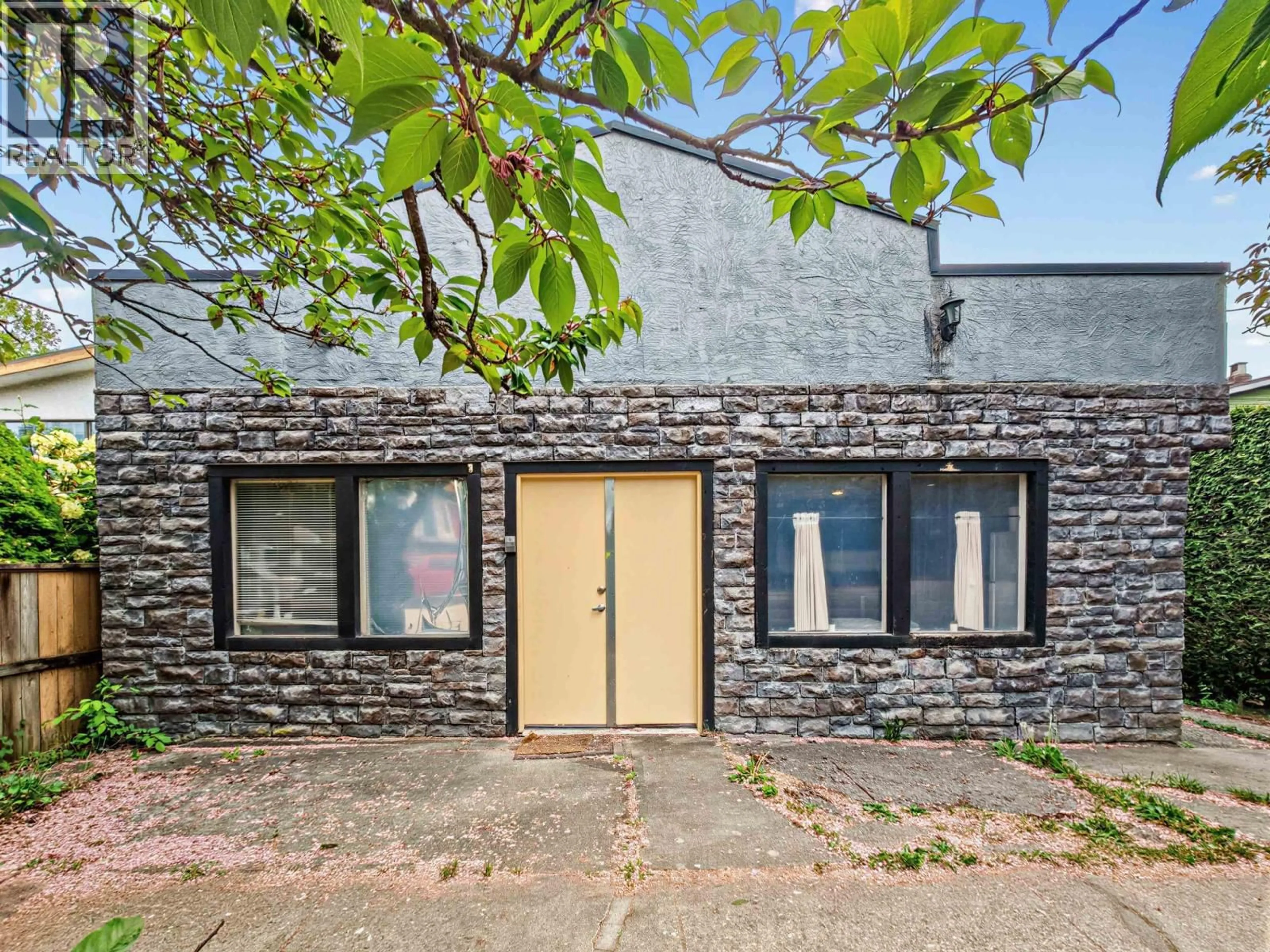 Unknown for 3628 DUNBAR STREET, Vancouver British Columbia V6S2C7