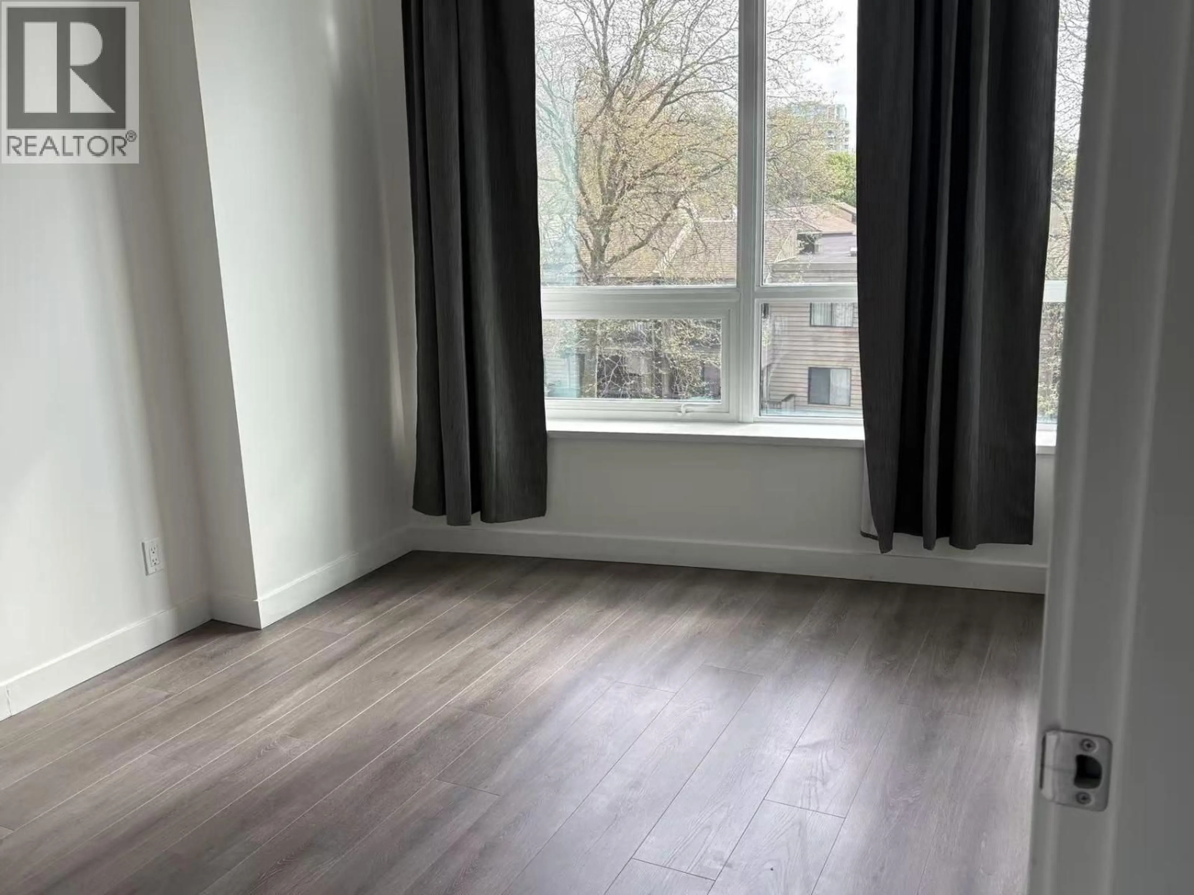 A pic of a room for 615 - 5599 COONEY ROAD, Richmond British Columbia V6X0N8