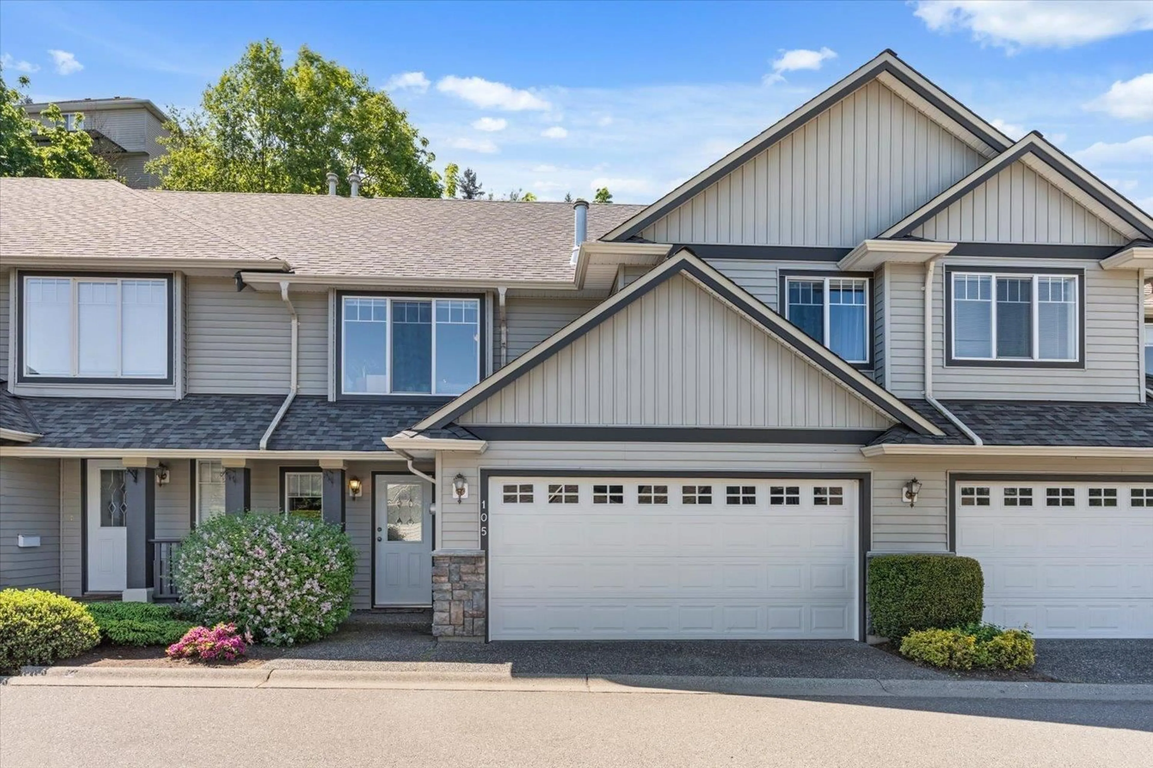 Home with vinyl exterior material, unknown for 105 - 46360 VALLEYVIEW ROAD, Chilliwack British Columbia V2R5L7