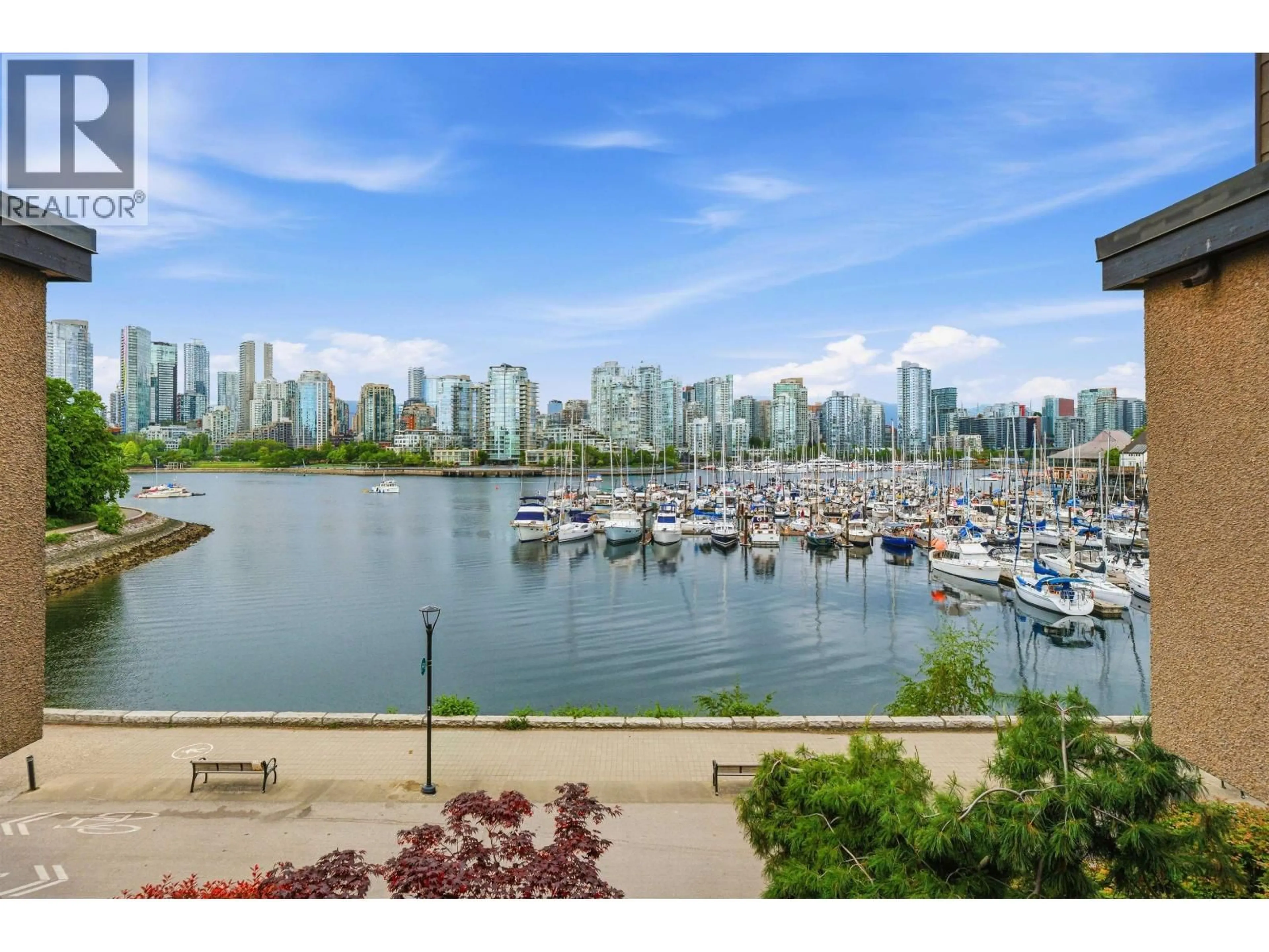 Patio, water/lake/river/ocean view for 774 MILLBANK, Vancouver British Columbia V5Z3Z3