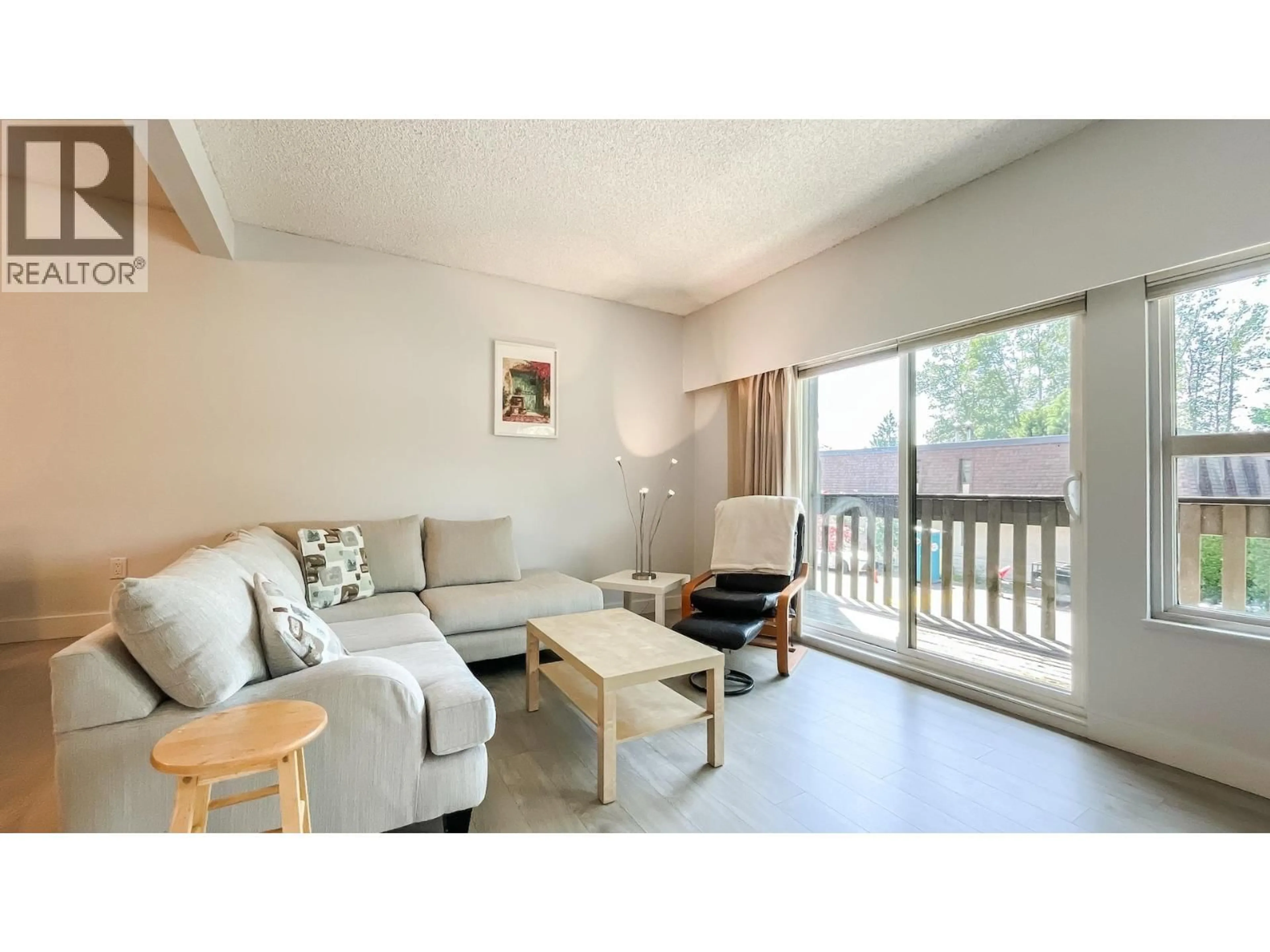 Living room with furniture, unknown for 985 OLD LILLOOET ROAD, North Vancouver British Columbia V7J3H6