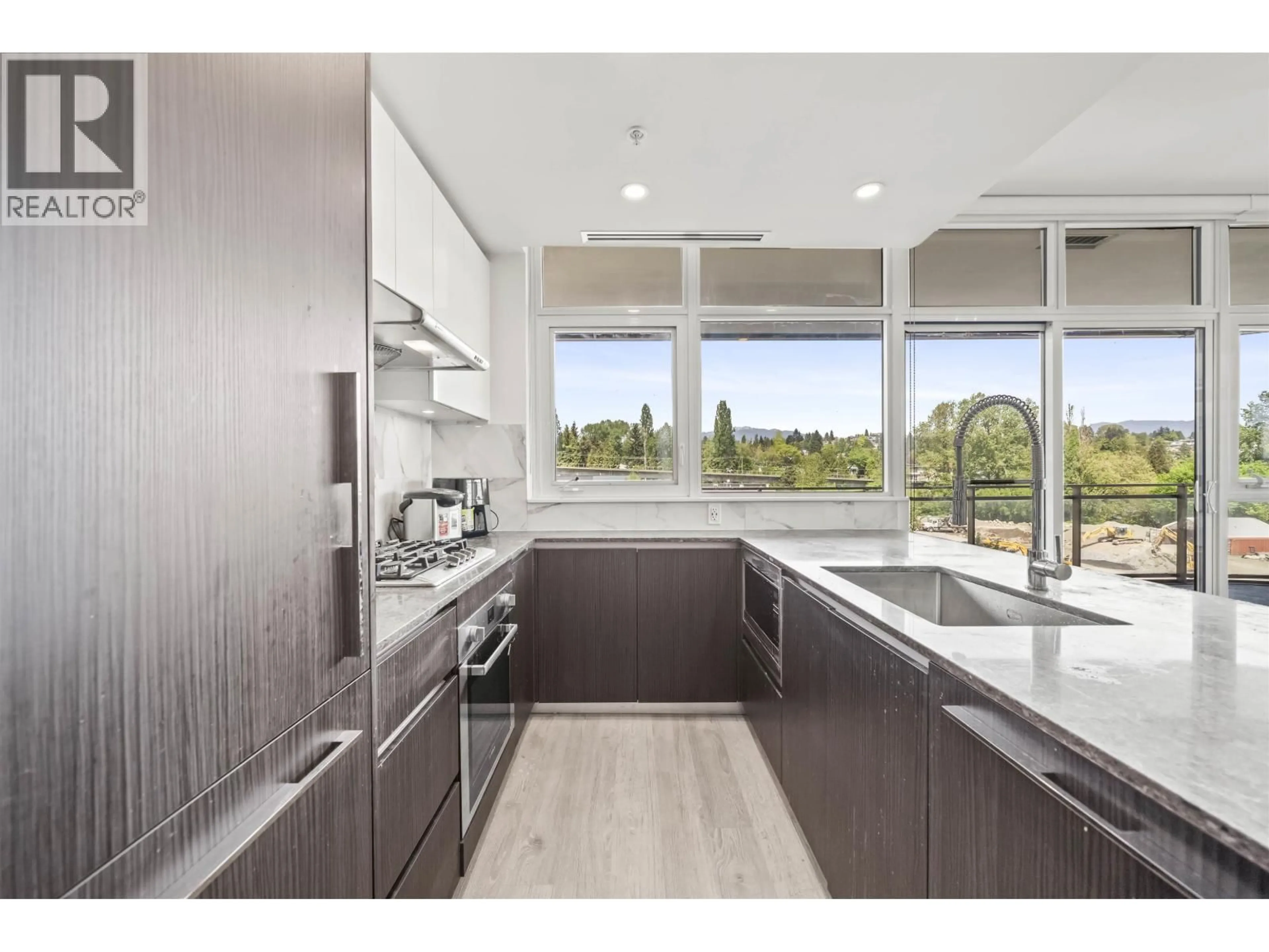 Unknown for 501 - 5333 GORING STREET, Burnaby British Columbia V5B3A2
