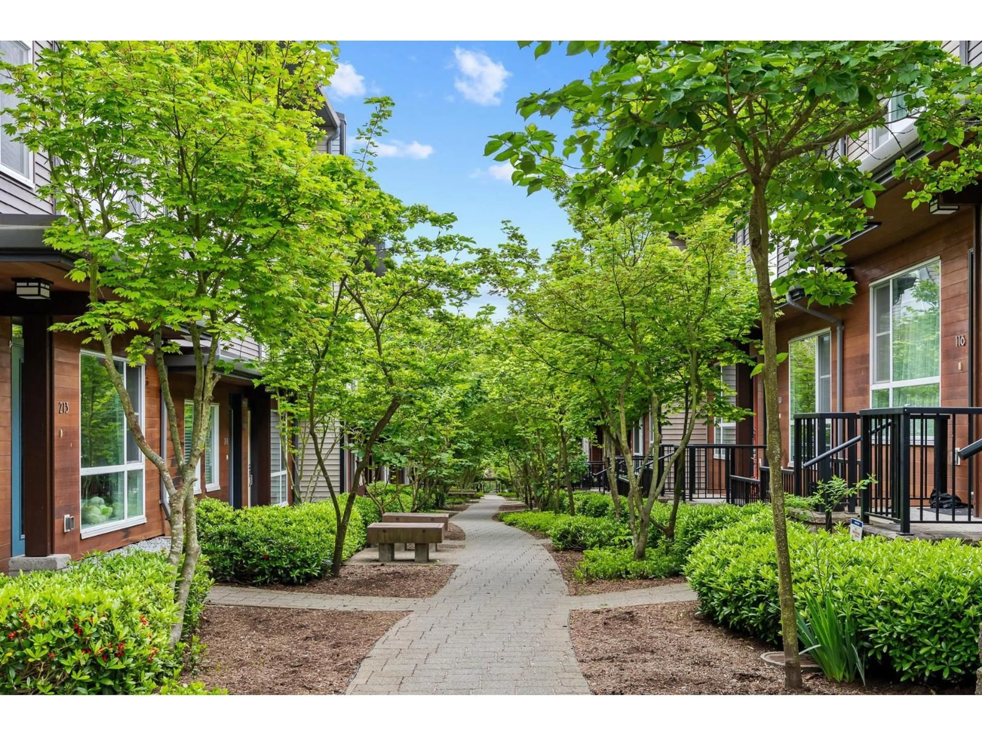 Patio, street for 122 - 2228 162 STREET, Surrey British Columbia V3Z6P4