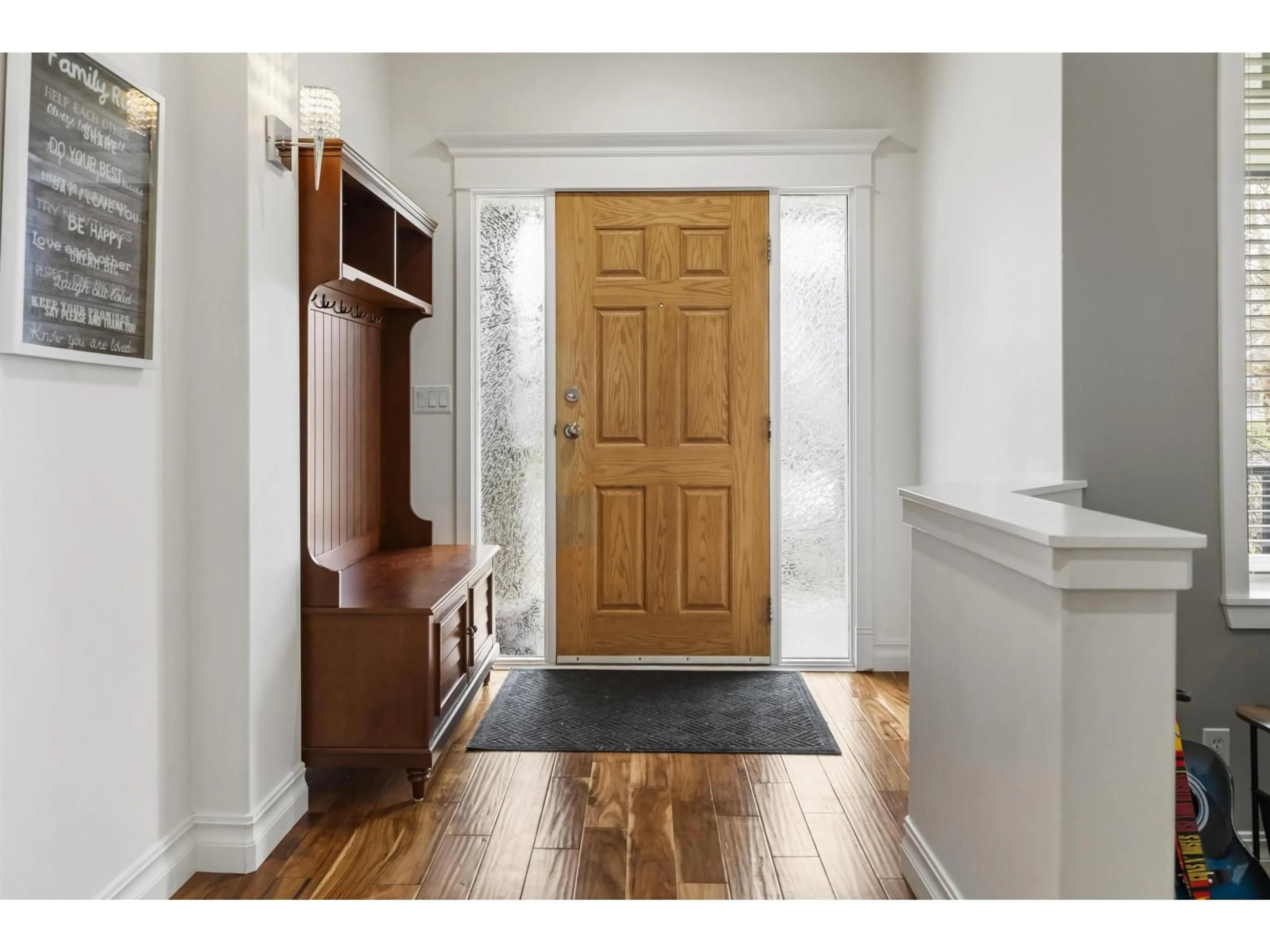 Indoor entryway for 18857 70A AVENUE, Surrey British Columbia V4N5M5