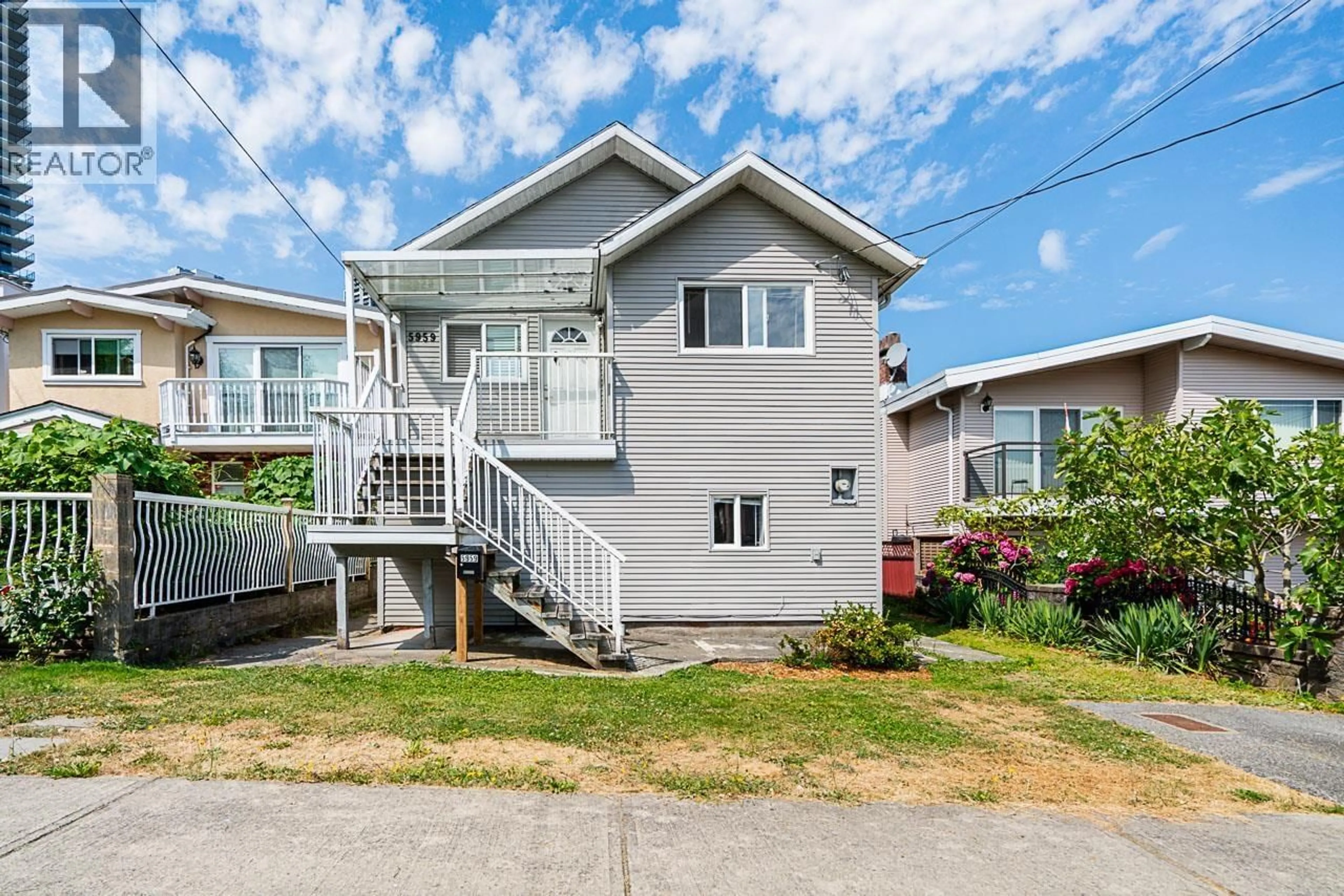 Home with vinyl exterior material, street for 5959 MCMURRAY AVENUE, Burnaby British Columbia V5H3E5