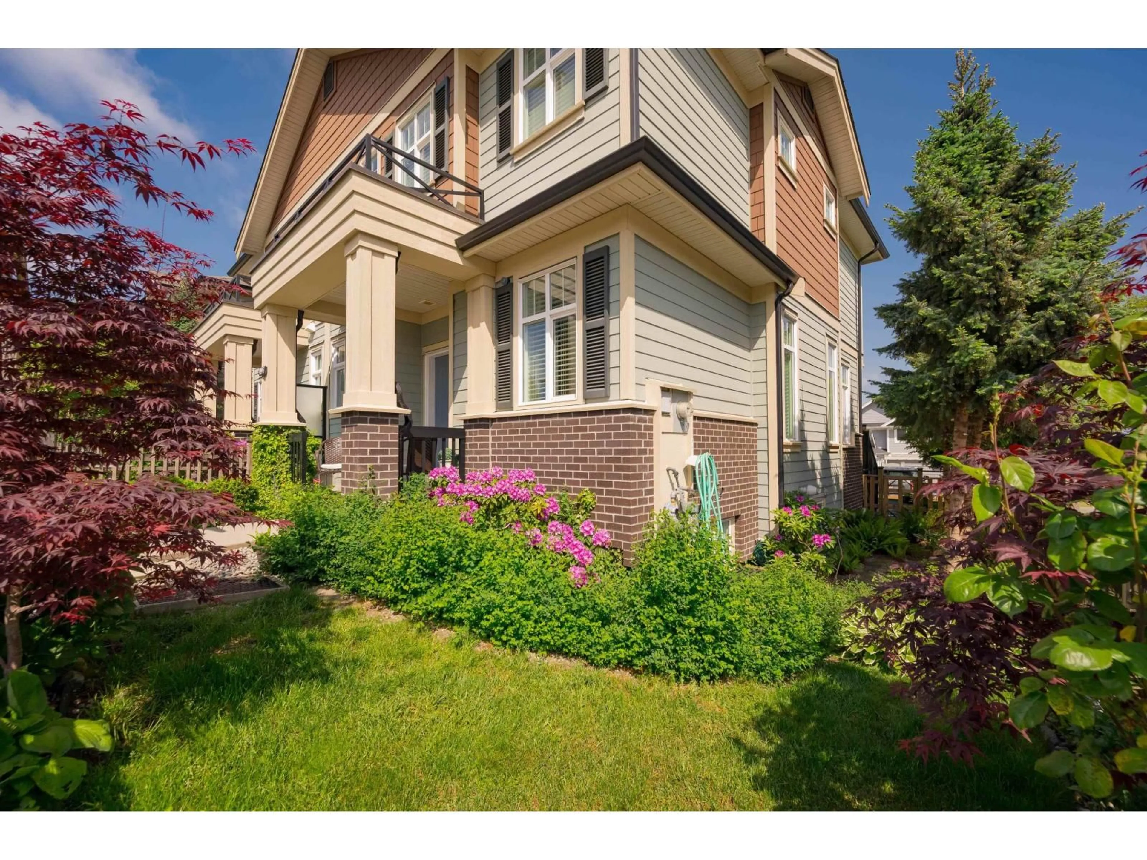 Home with brick exterior material, street for 20395 82 AVENUE, Langley British Columbia V2Y0S3