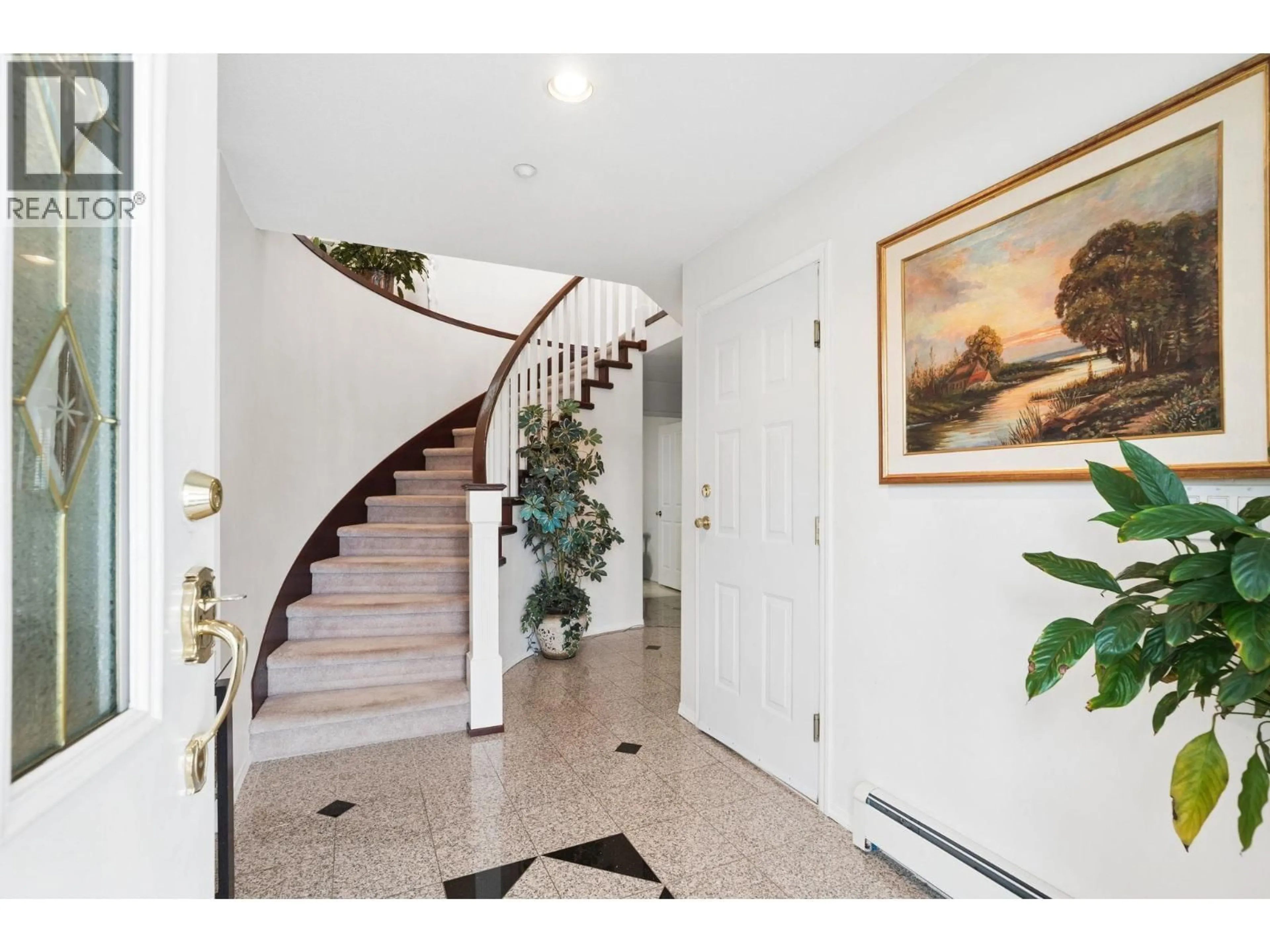 Indoor foyer for 3451 LIVERPOOL STREET, Port Coquitlam British Columbia V3B3V9