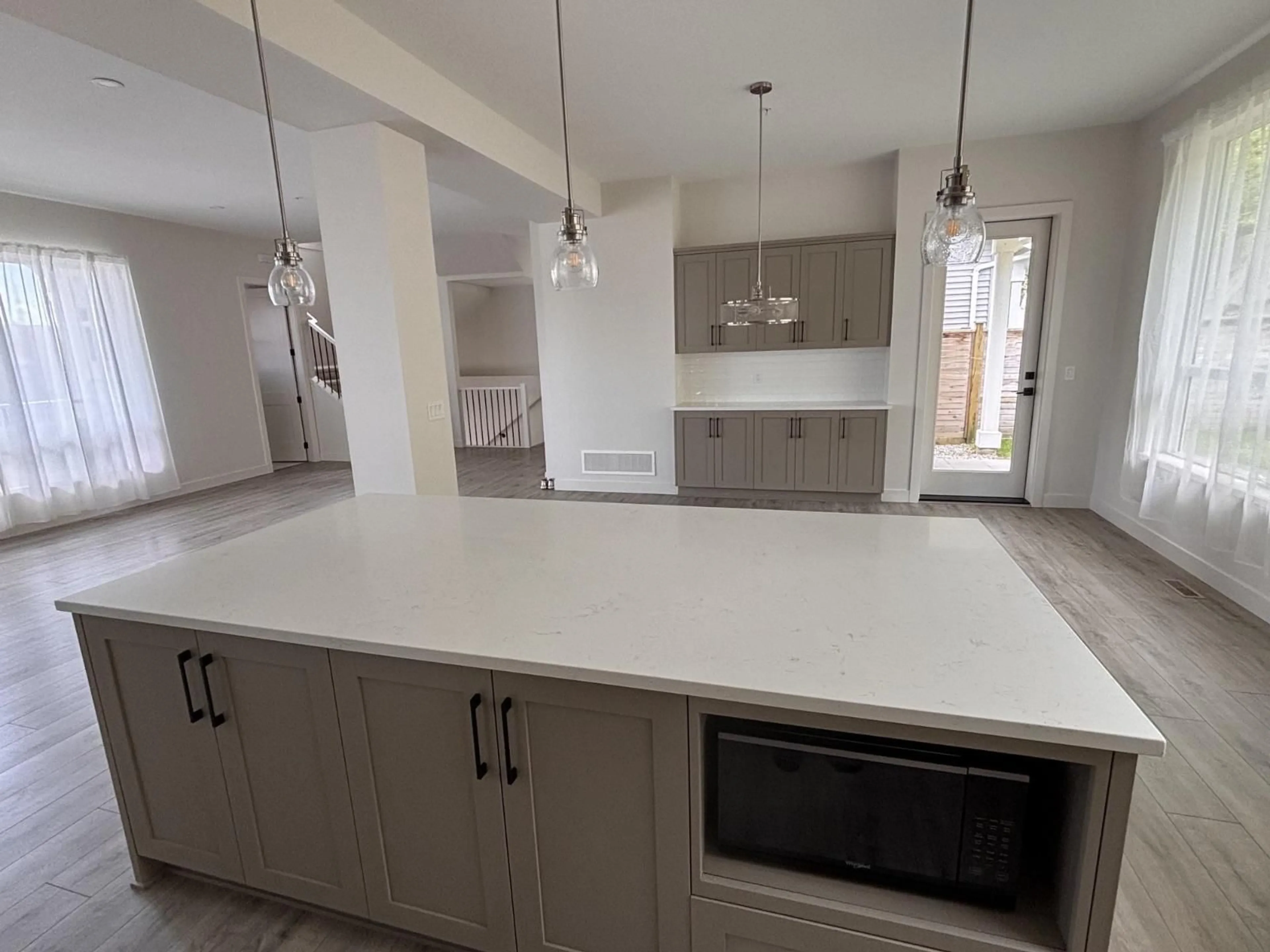 Open concept kitchen, unknown for 31539 BURNHAM PLACE, Mission British Columbia V4S0E8