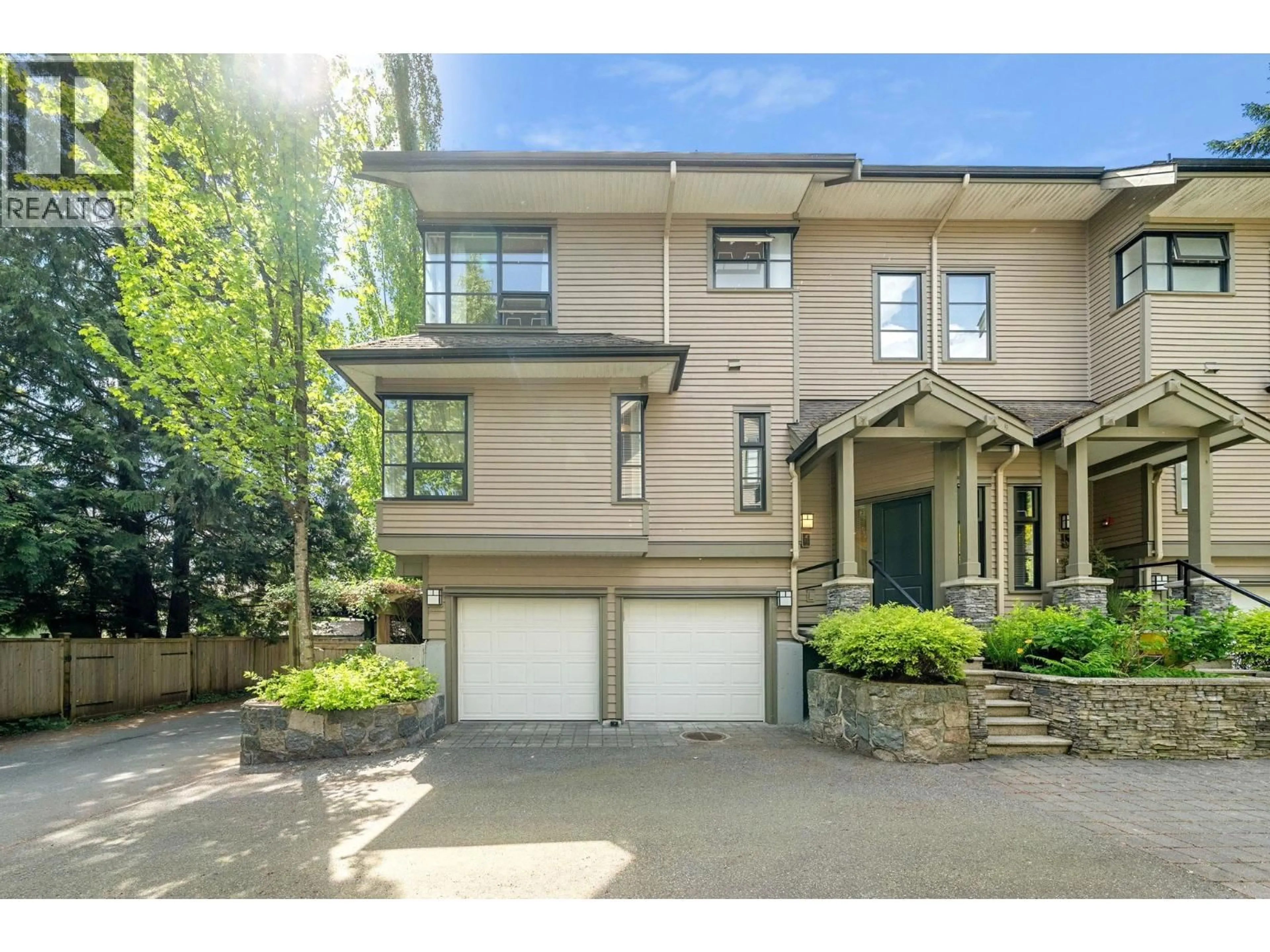 Unknown for 15 - 3150 SUNNYHURST ROAD, North Vancouver British Columbia V7K2G3