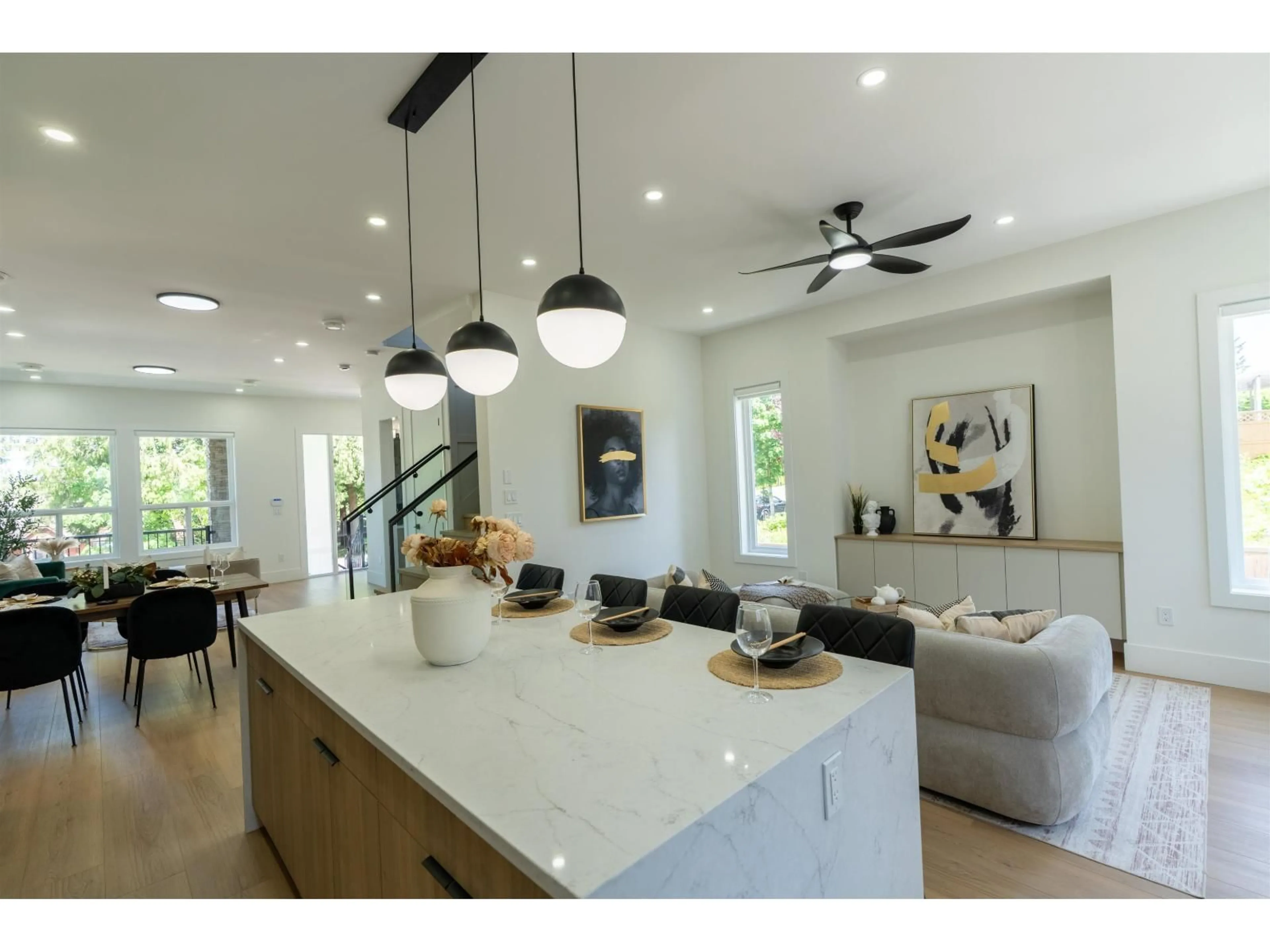 Open concept kitchen, unknown for 14450 60 AVENUE, Surrey British Columbia V3S1R3